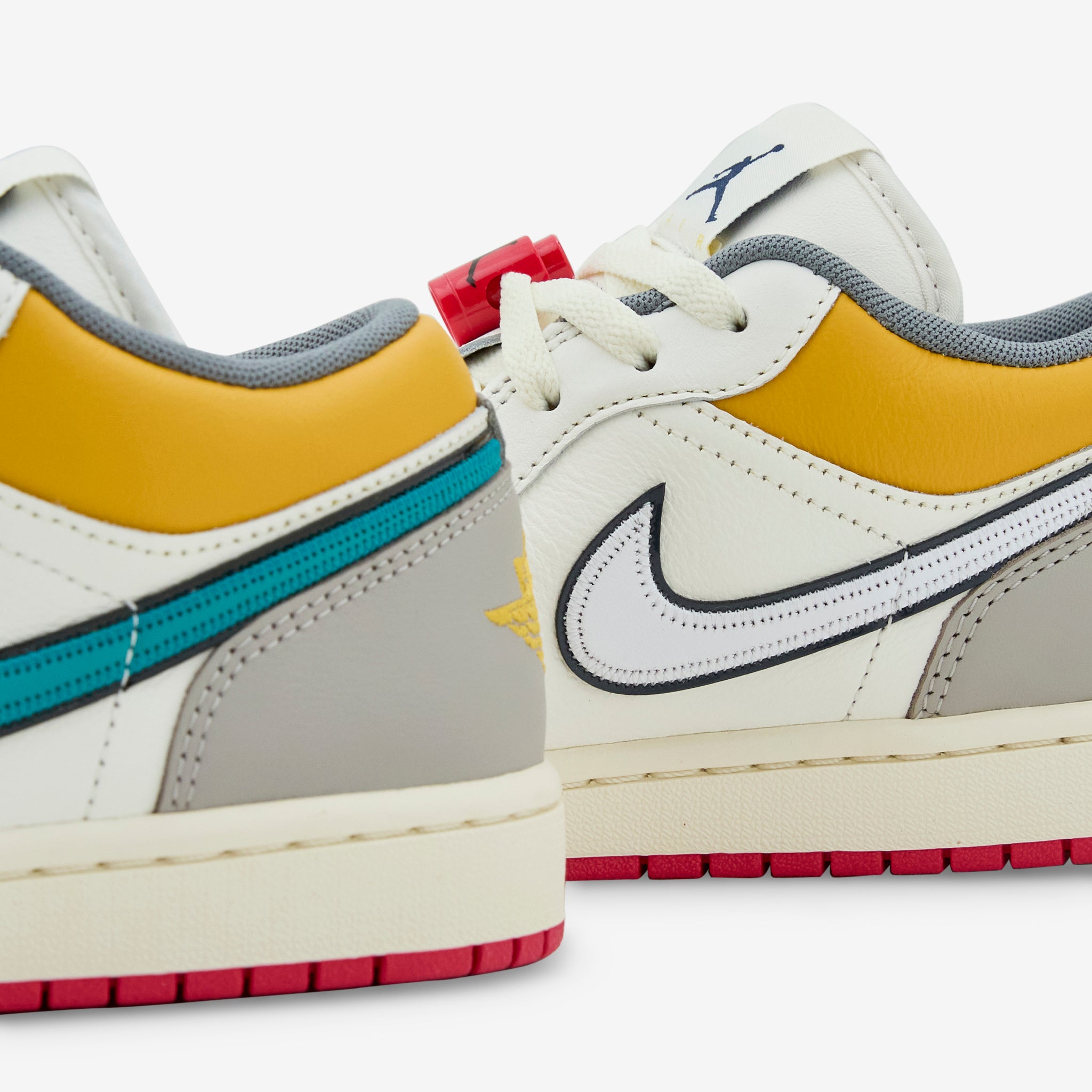 Air Jordan 1 Low Premium Sneakers in Sail/Brave Blue/Cashmere/College Grey - Men's Basketball Shoes for Casual Wear & Street Style