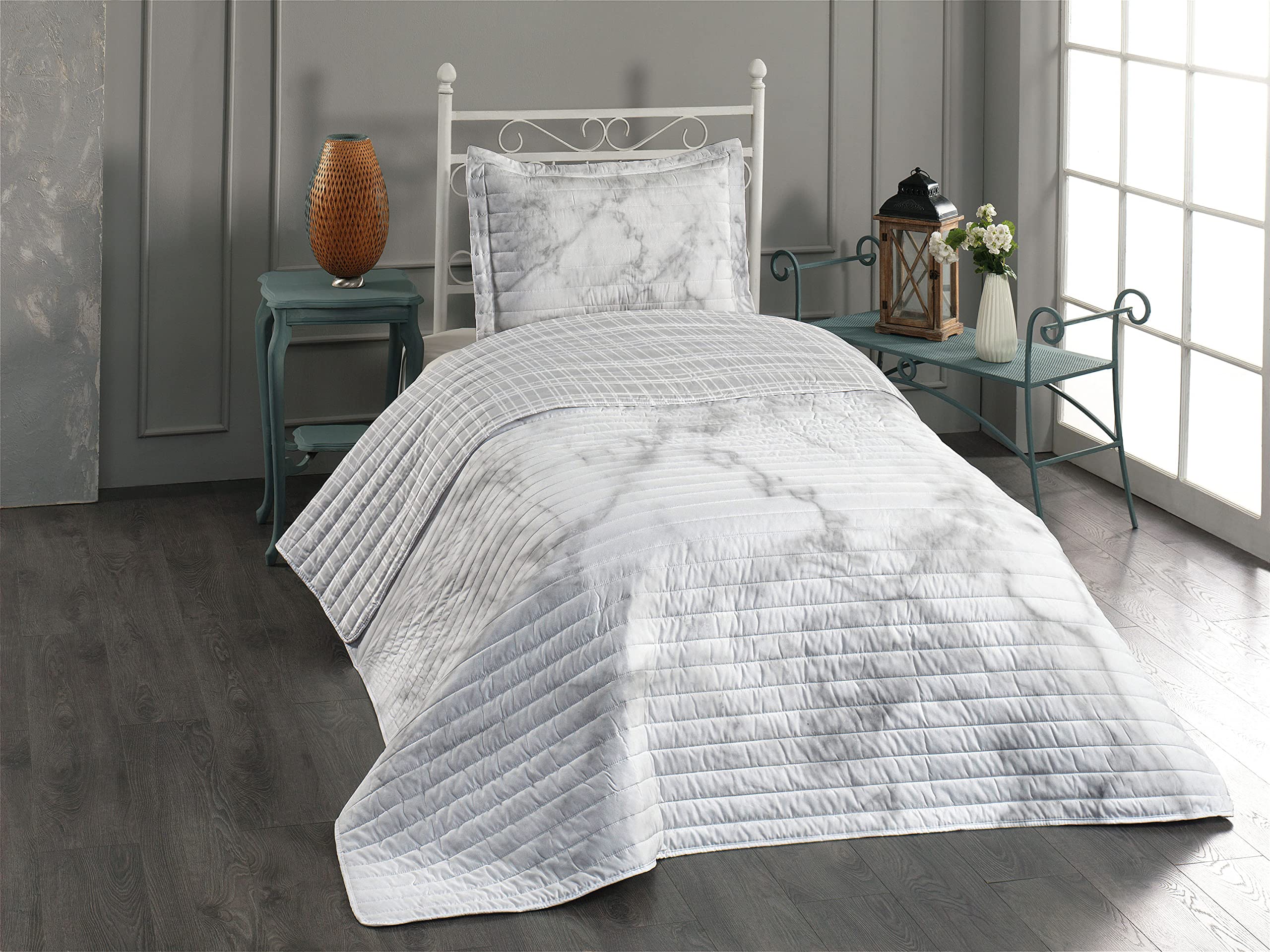 Ambesonne Reversible Bedspread Set with Marble Print - Nature Granite Pattern, Cloudy Spotted Stone Design - Microfiber Comforter & Pillow Shams - Twin Size in Pale Grey - Perfect for Modern Bedrooms, Guest Rooms & Dorm Decor