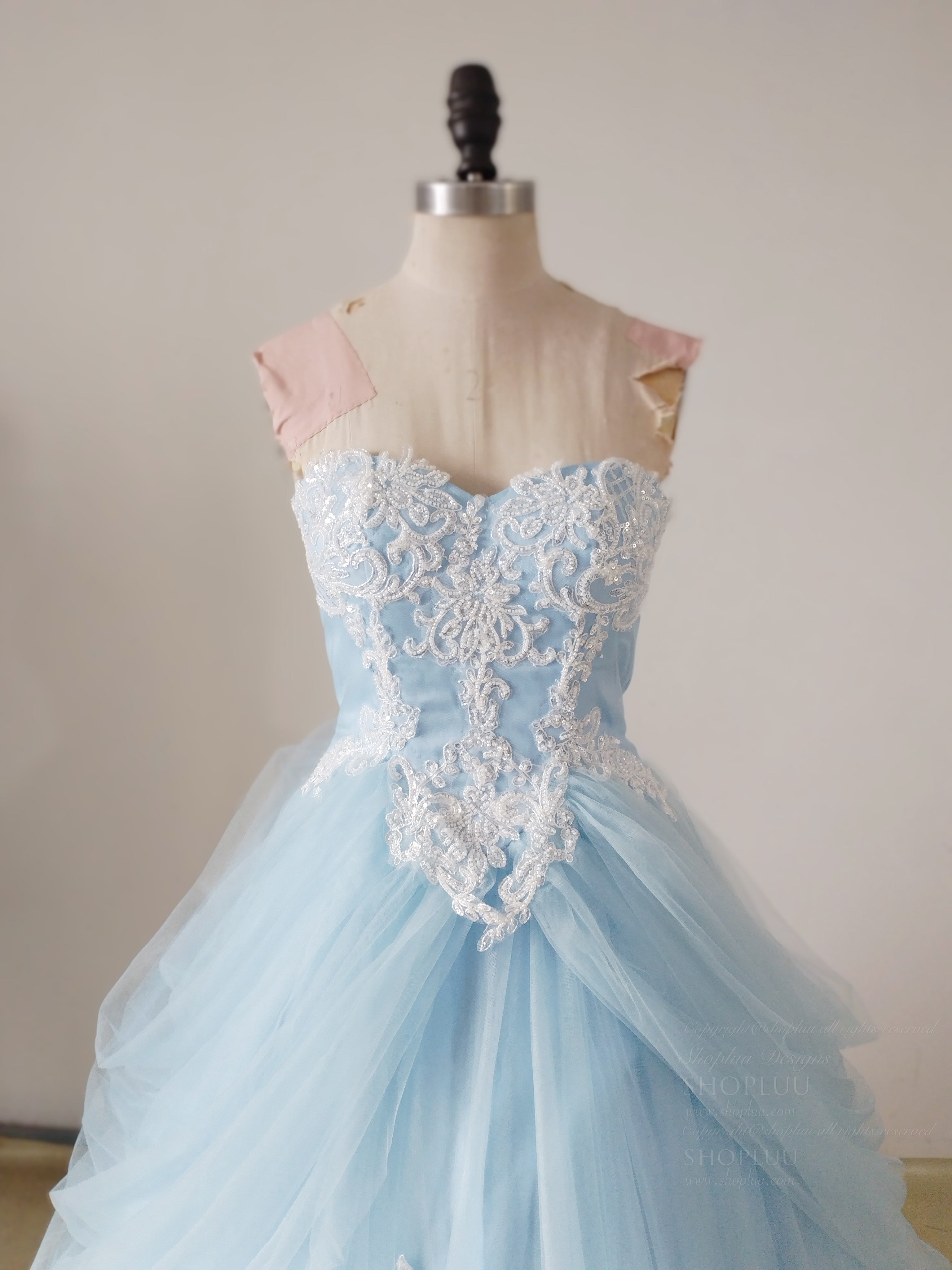 Elegant A-Line Sweetheart Neckline Blue Long Prom Dress for Women | Formal Evening Gown for Sweet 16, Homecoming, and Special Occasions
