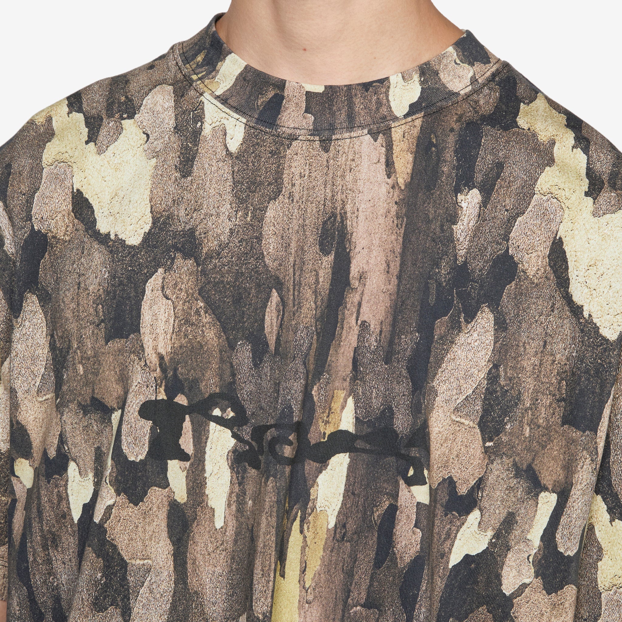 Bark Camouflage T-Shirt for Men - Comfortable & Stylish Hunting Shirt for Outdoor Adventures