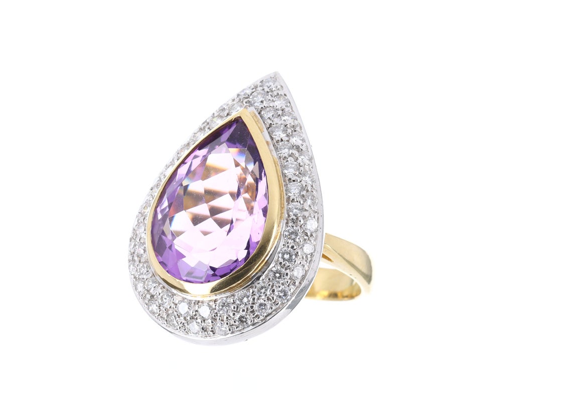 16.65tcw Pear Amethyst & Pave Diamond Cocktail Ring in 18K Gold - Elegant Statement Jewelry for Evening Parties, Weddings & Special Occasions