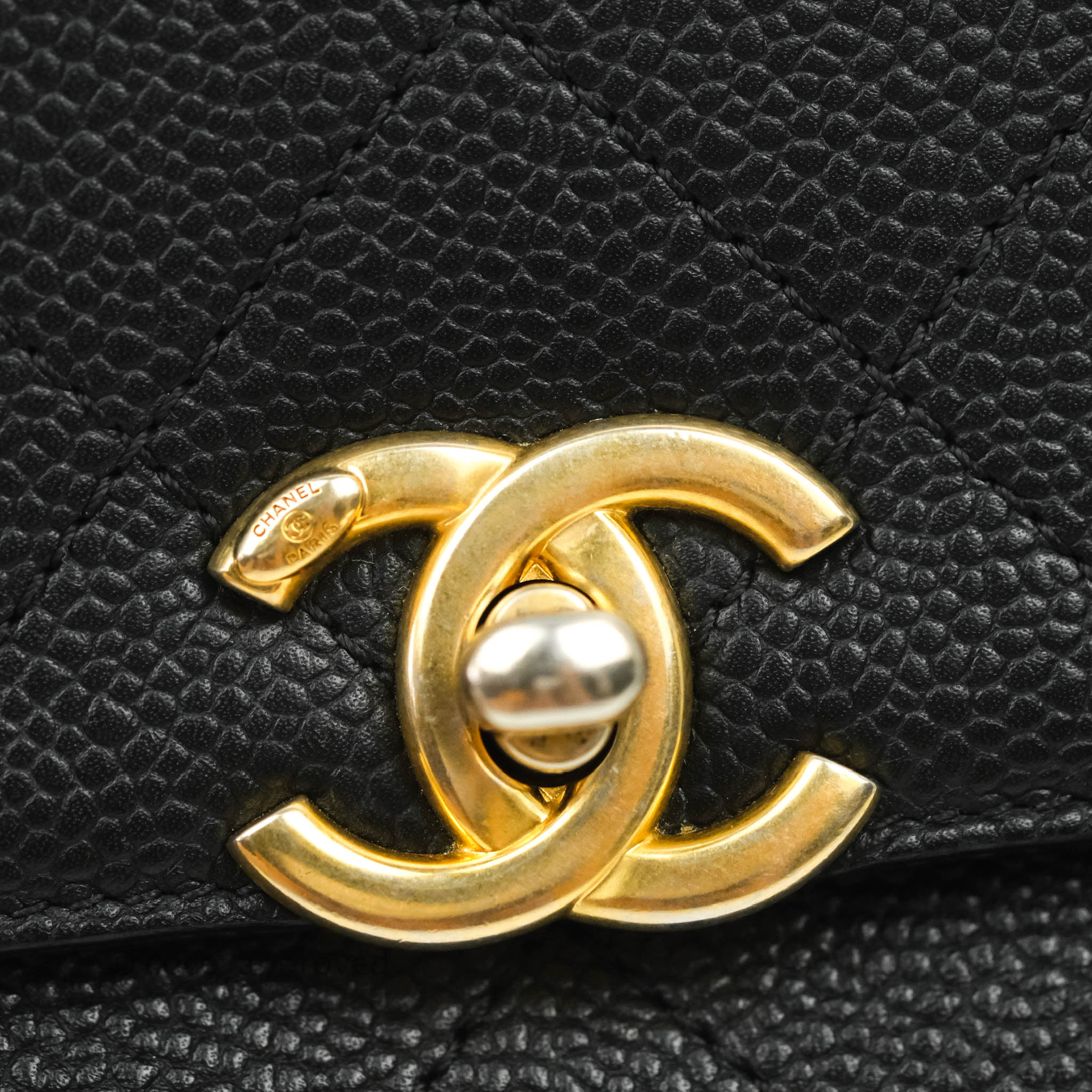 Chanel Chic Affinity Small Grained Calfskin Crossbody Bag in Black with Aged Gold Hardware - Perfect for Evening Events & Luxury Fashion Accessories