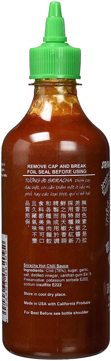 Huy Fong Sriracha Hot Chili Sauce - 17 oz Bottle (Pack of 2) | Spicy Asian Chili Garlic Sauce for Cooking, Dipping & Seasoning | Perfect for Pho, Ramen, Burgers & Stir Fry