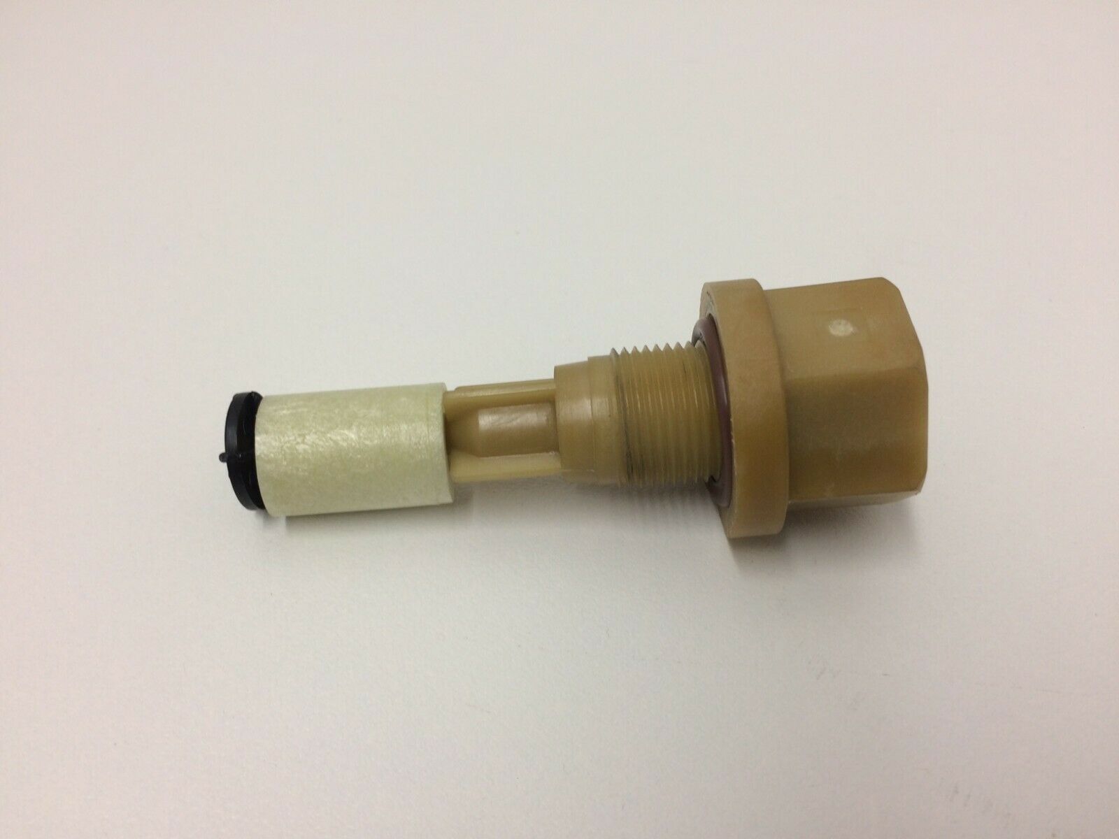 Genuine Holden Cruze & Captiva Diesel Engine Oil Level Sensor Switch - Replacement Part for 2011-2016 Models | Perfect for DIY Car Maintenance & Engine Repair
