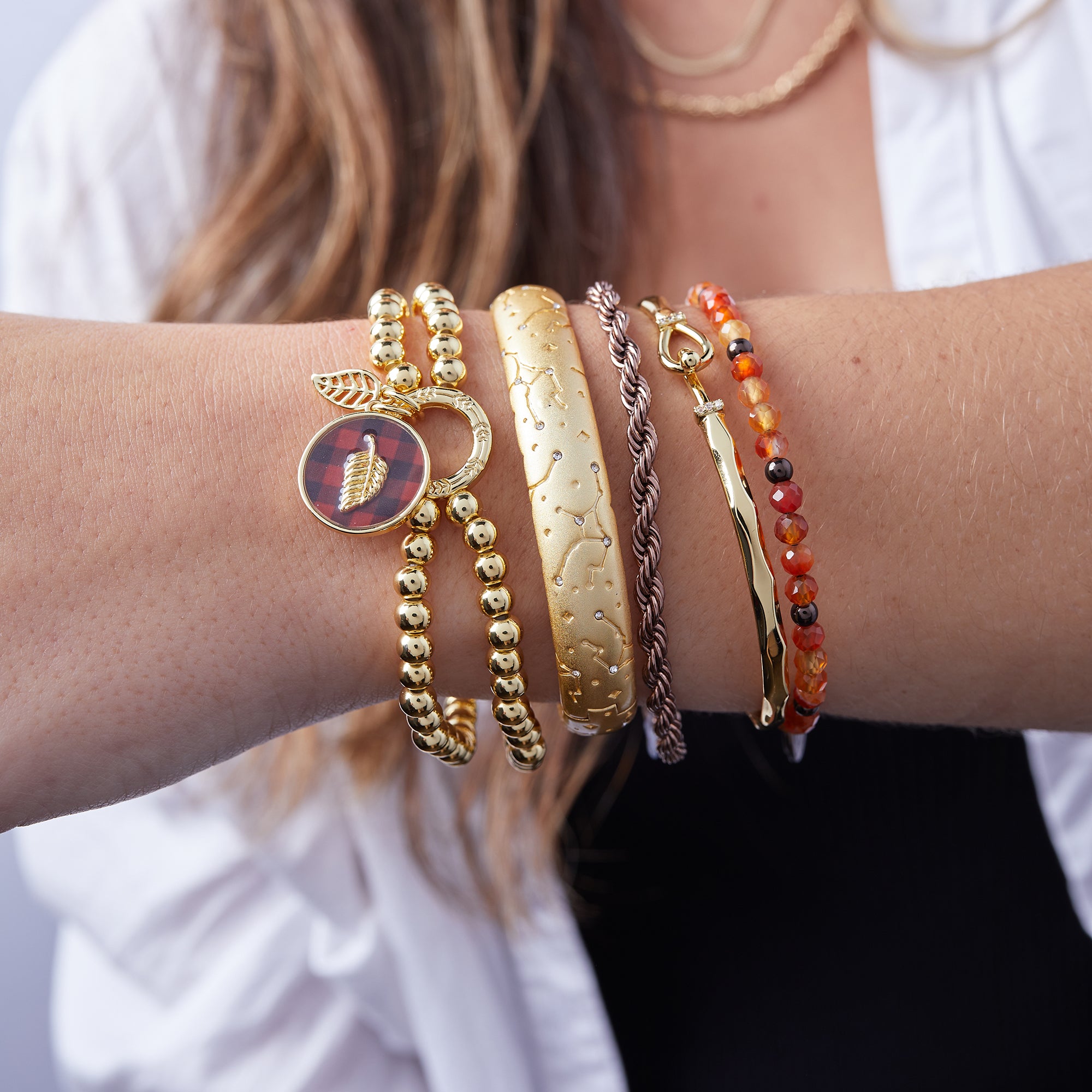 Natural Carnelian Stone Beaded Bangle Bracelet for Women - Healing Crystal Jewelry for Energy, Confidence & Success - Perfect for Meditation, Yoga & Spiritual Gifts