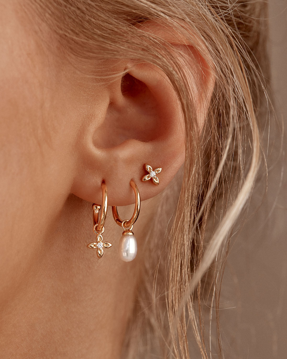 18K Gold Vermeil Live in Peace Hoop Earrings - Dainty Huggie Hoops for Women, Minimalist Peace Symbol Jewelry Gift for Her - Perfect for Everyday Wear, Yoga & Meditation