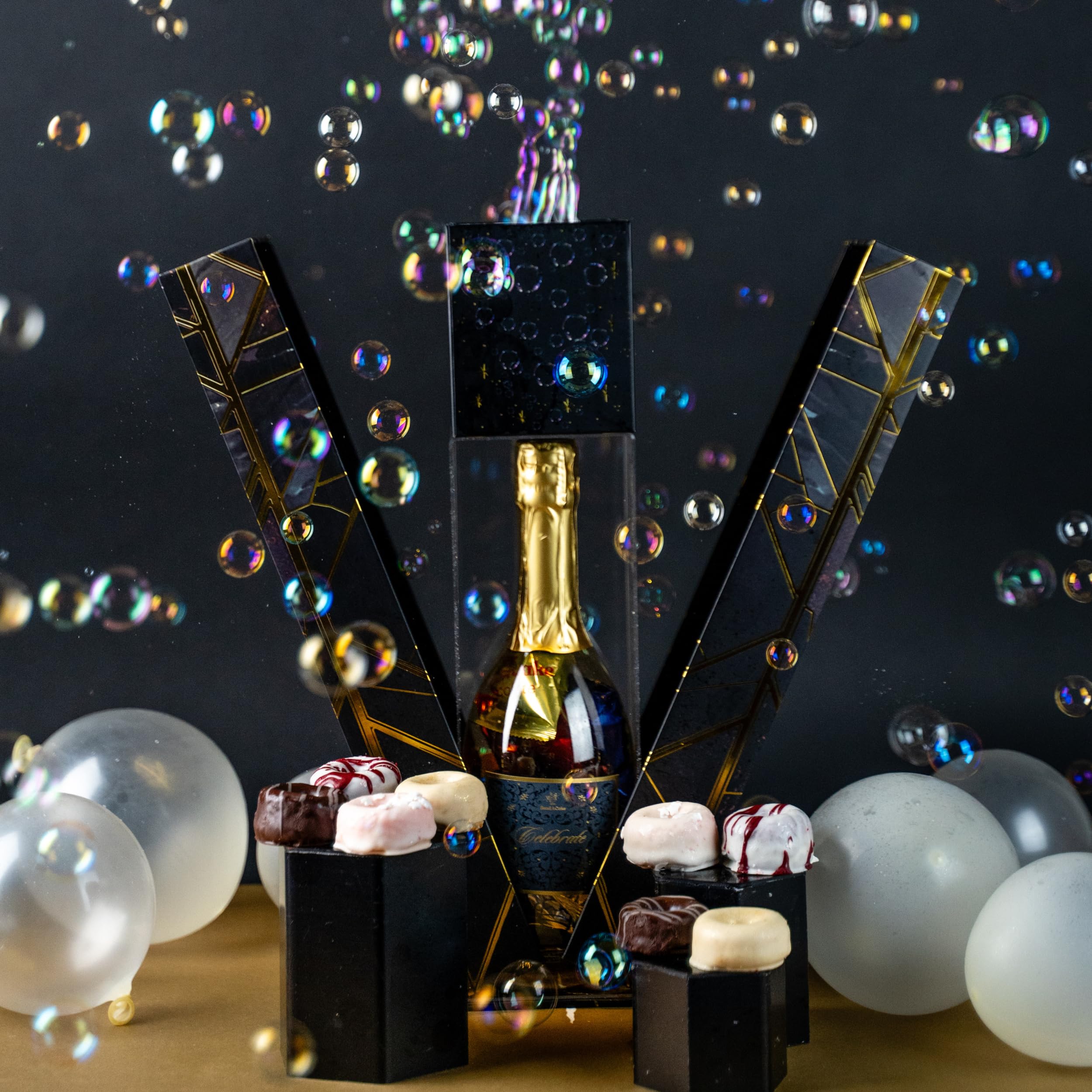 **Premium SendaCake Luxe Bubble Surprise Gift Box – 8 Individually Wrapped Mini Cake Donuts, No Assembly Required – Unique Unboxing Experience for Women, Men, Kids – Perfect for Birthdays, Anniversaries & Special Occasions – Ideal Gift for Family, Friends & Loved Ones**    *(Use Case: Surprise your loved ones with this elegant and fun gift box, perfect for birthdays, holidays, or just to show appreciation. Great for office parties, thank-you gifts, or festive celebrations!)*