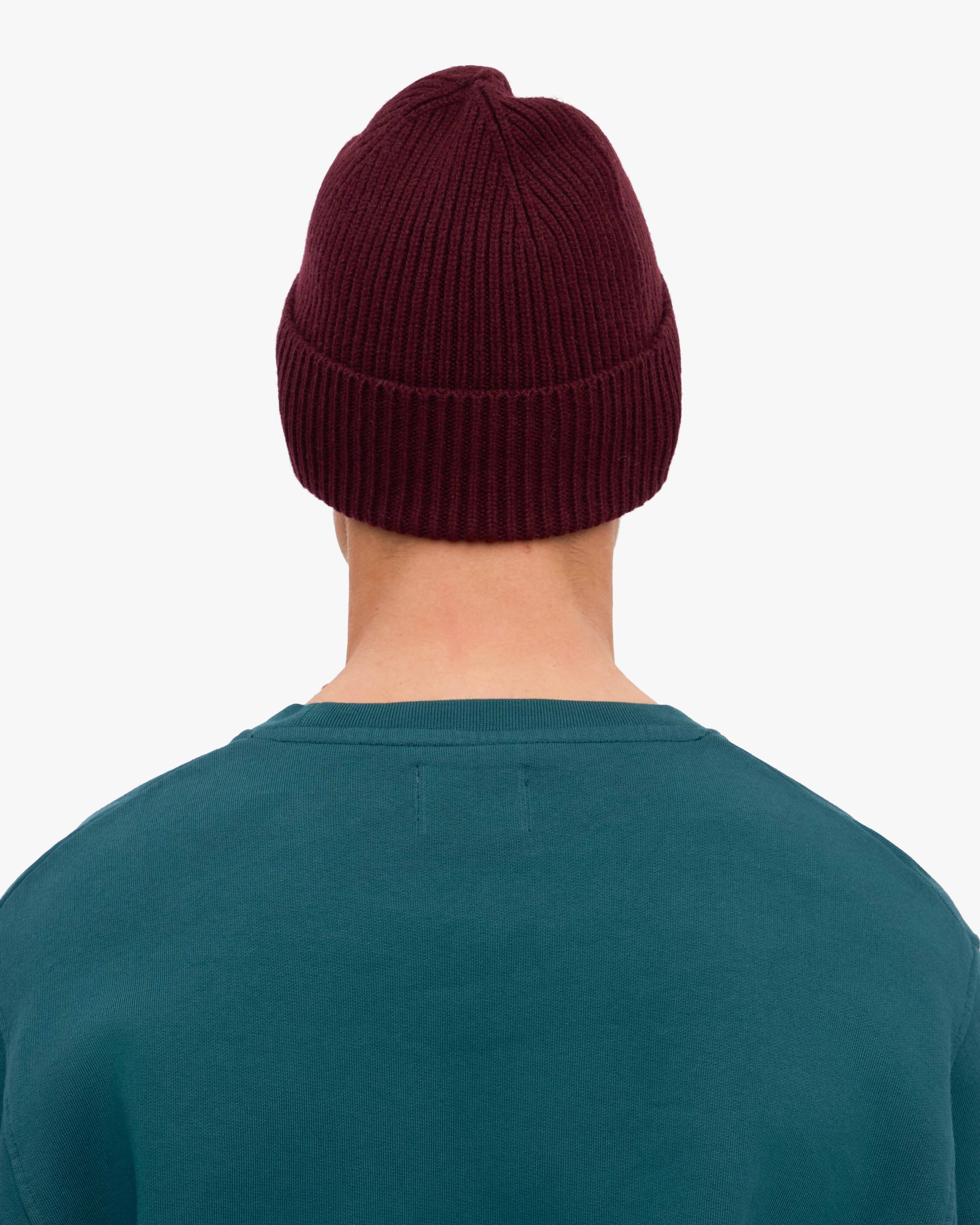 Premium Merino Wool Beanie for Men & Women - Soft Winter Hat in Oxblood Red - Warm Knit Cap for Skiing, Hiking & Outdoor Activities