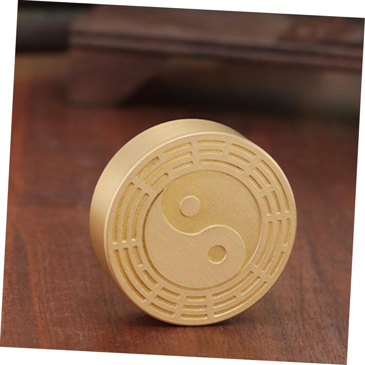 GOOHOCHY Solid Brass Calligraphy Paperweight - Round Letterweight for Chinese Calligraphy, Desk Accessory, Ink Pad Stabilizer - Perfect for Calligraphy Practice, Office Decor & Gift Giving