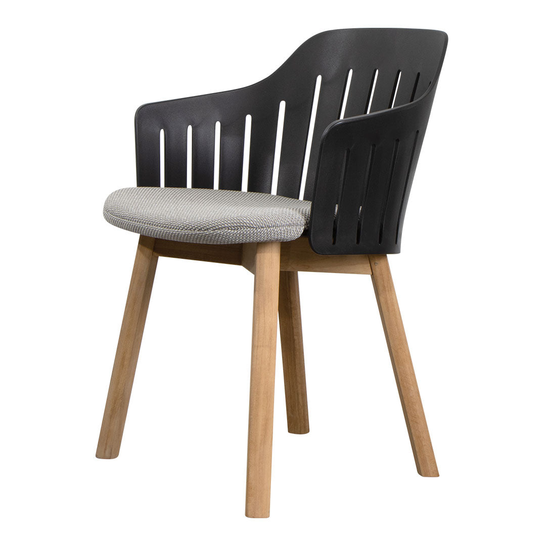 Premium Outdoor Chair with Comfortable Seat Cushion & Durable Wood Base - Perfect for Patio, Garden, Poolside & Backyard Relaxation