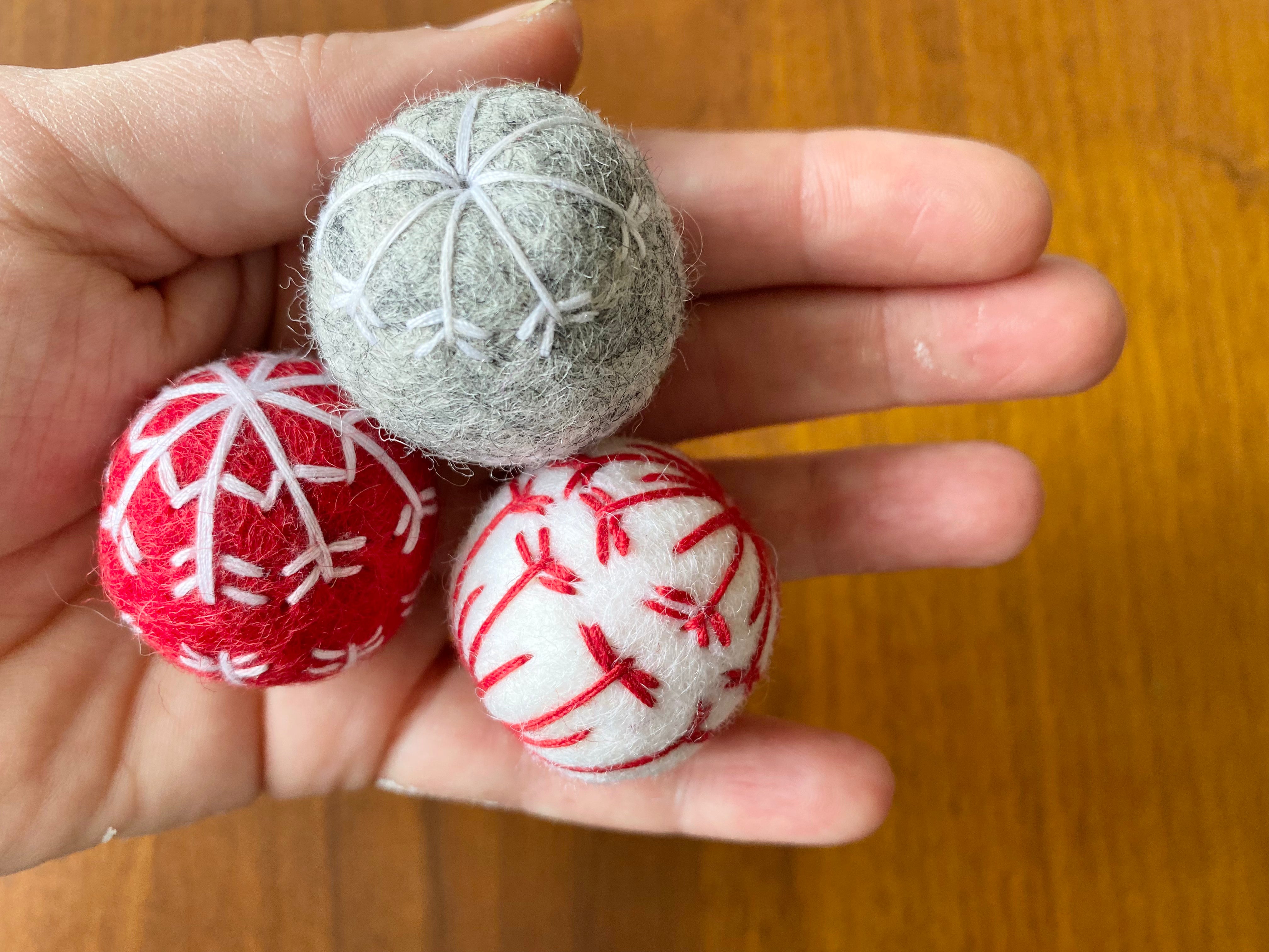 Snowflake Ornaments - Elegant Christmas Tree Decorations for Holiday Home Decor | Perfect for Xmas Party, Winter Wedding & Festive Gift Giving