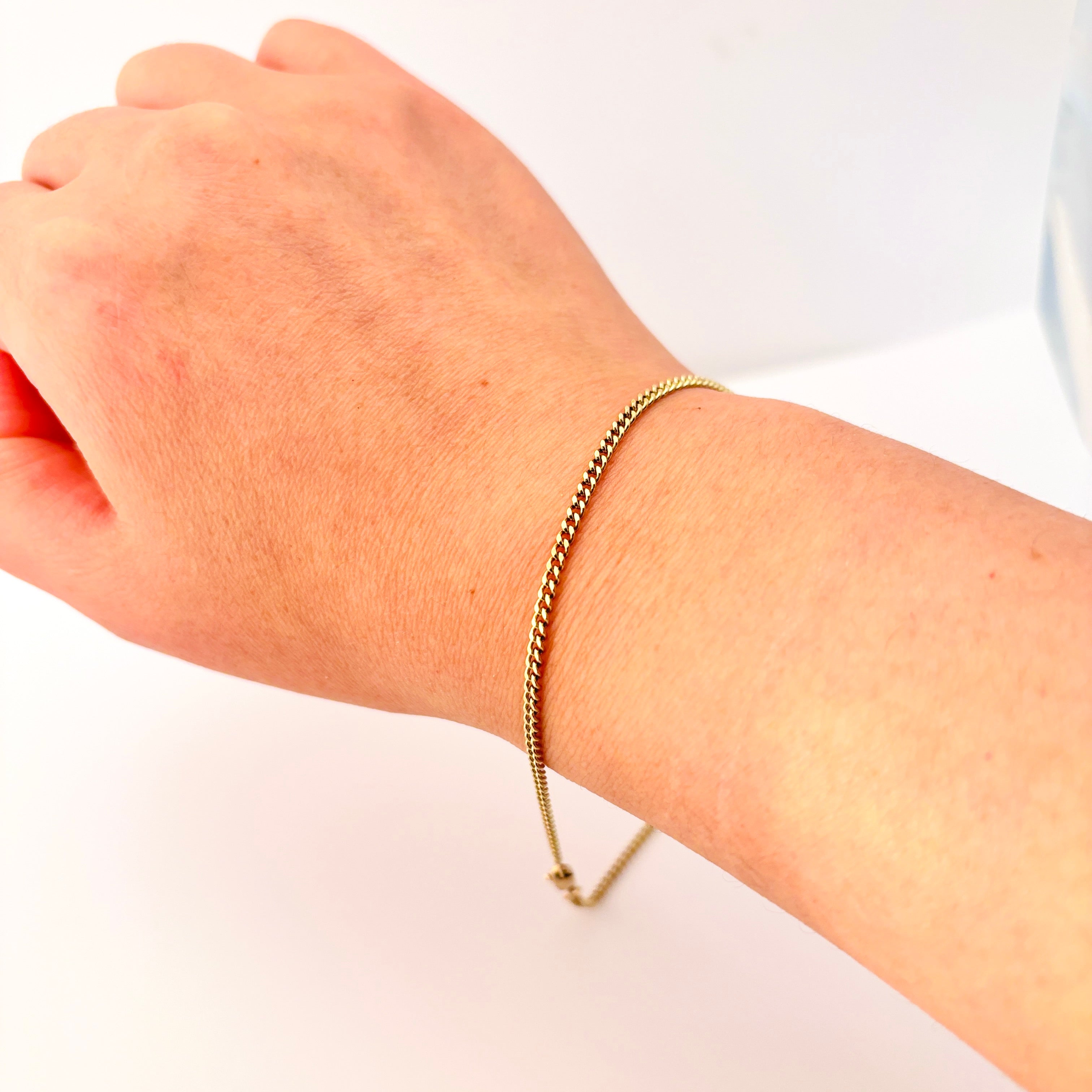 10K Yellow Gold Curb Chain Bracelet for Women - 7.5 Inch Adjustable Link Bracelet | Elegant Jewelry Gift for Birthday, Anniversary & Special Occasions