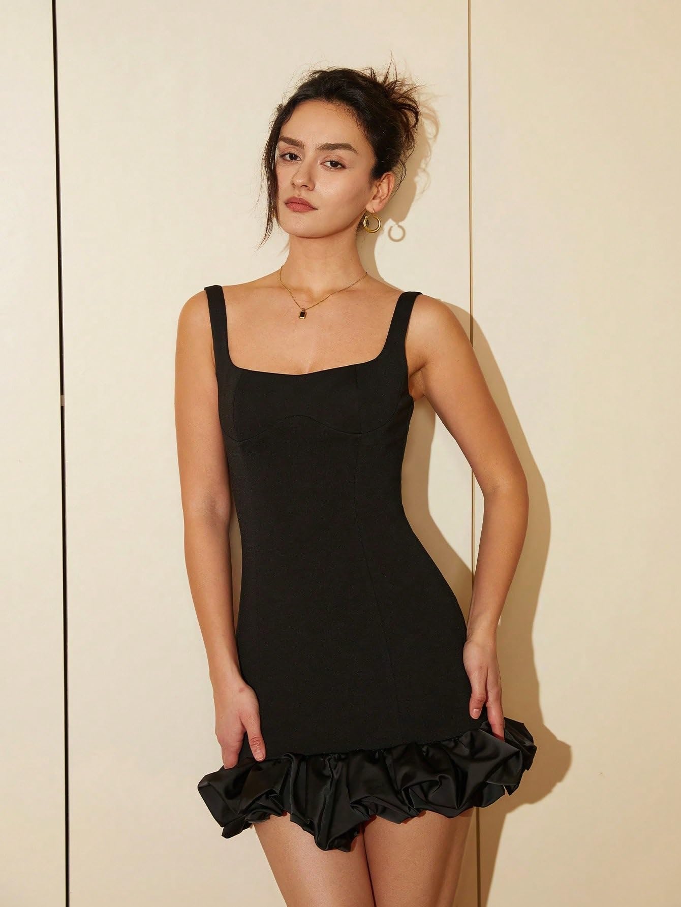 Women's Casual Short Sleeveless Mini Dress with Ruffle Hem - Perfect for Summer Outings, Beach Vacations & Date Nights