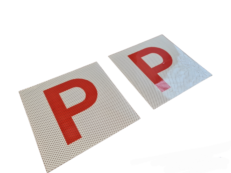 Clear Vision Electrostatic P Plates - 1 Pair for Learner Drivers - High Visibility Magnetic & Adhesive L Plates for Cars, Trucks, Motorcycles - Perfect for Night Driving & Parking Practice
