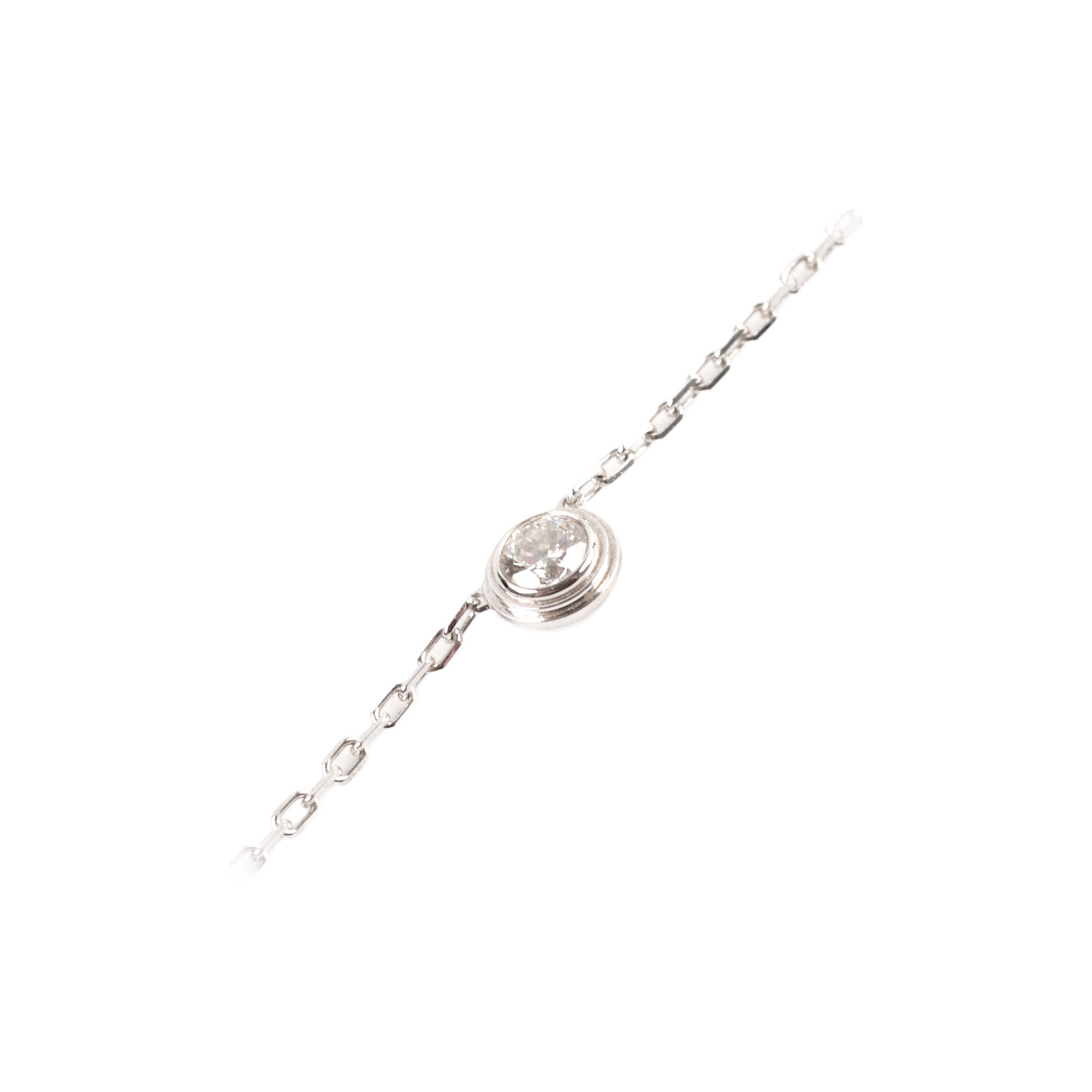 Carrier Large Model D'amour Necklace in White Gold - Elegant Jewelry for Women, Perfect for Weddings, Anniversaries & Romantic Gifts 2022