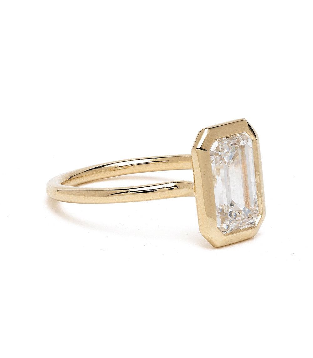 Exquisite Lab-Grown Emerald Cut Diamond Engagement Ring for Women | Eco-Friendly & Affordable | Perfect for Proposals, Anniversaries & Special Occasions