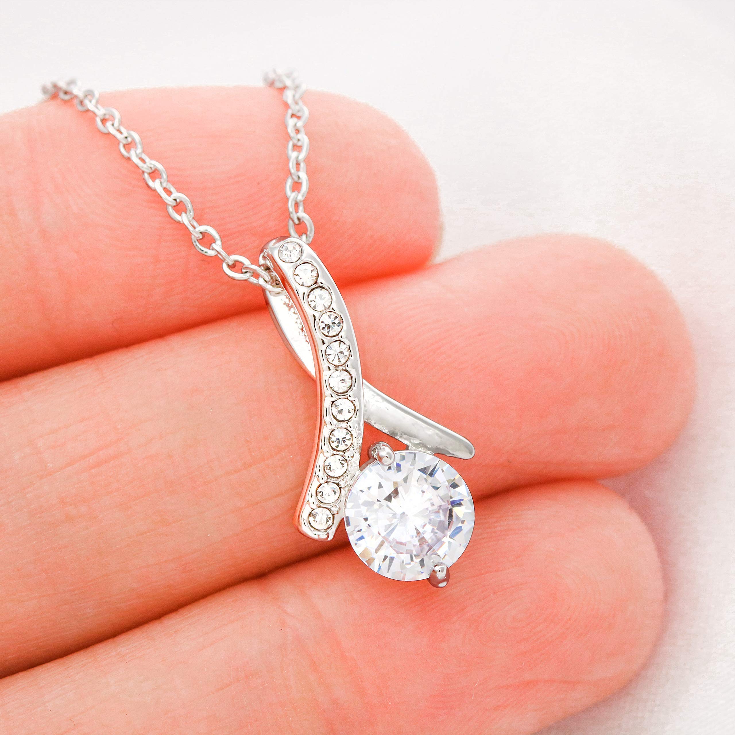 Elegant Pendant Necklace for Women - Dainty Chain Jewelry Gift for Wife, Girlfriend - Alluring Beauty BB503 with Gift Box - Perfect for Birthday, Christmas, Anniversary - Romantic Date Night & Special Occasions