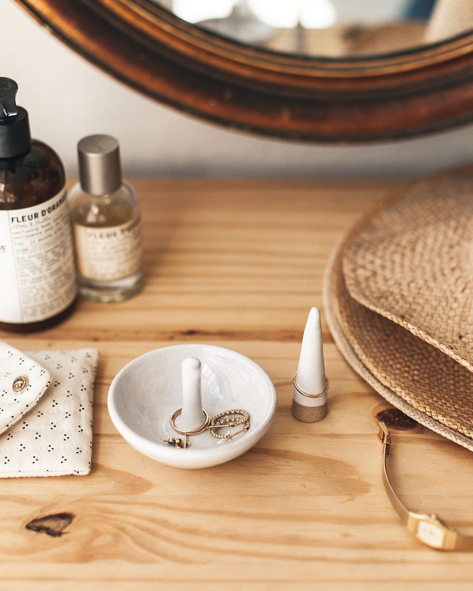 Farmhouse Pottery Ring Dish - Ceramic Jewelry Holder for Rings, Earrings & Small Accessories | Perfect for Bathroom, Bedroom & Vanity Organizer