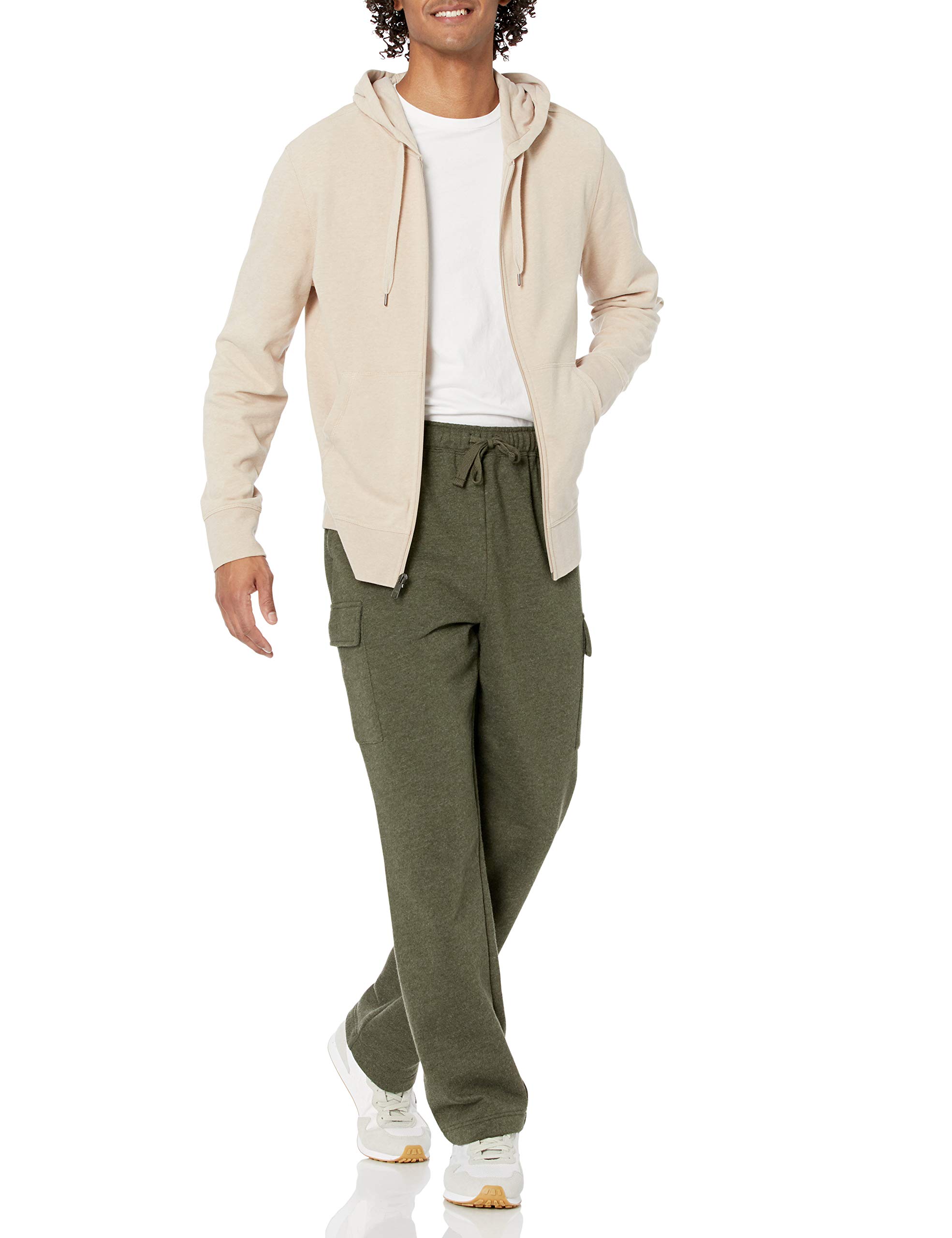Amazon Essentials Men's Cargo Fleece Sweatpants - Comfortable Winter Joggers with Pockets for Casual Wear, Workout & Lounging at Home