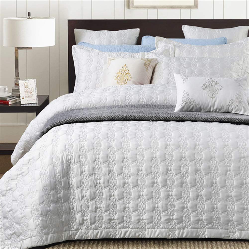Ultra Soft Luxury Quilted Bedspread Coverlet Set - Full/Queen Size (78x90 Inches) - 3 Piece Set in Elegant White - Perfect for Master Bedroom, Guest Room & Hotel Decor