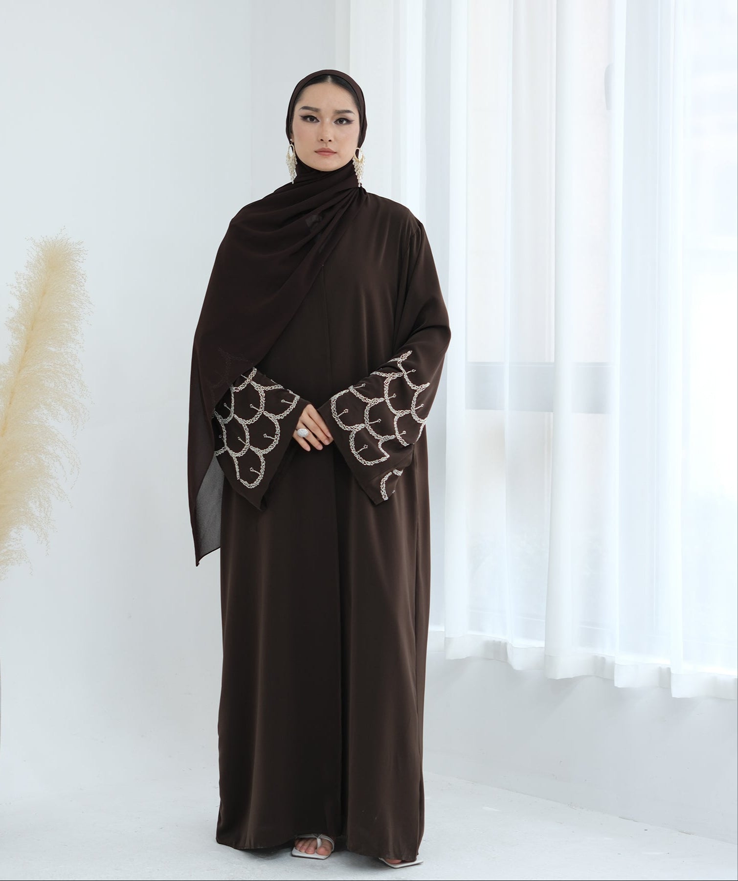 Irssane Nida Open Abaya Kimono - Brown Islamic Prayer Dress for Women | Perfect for Eid, Mosque & Special Occasions