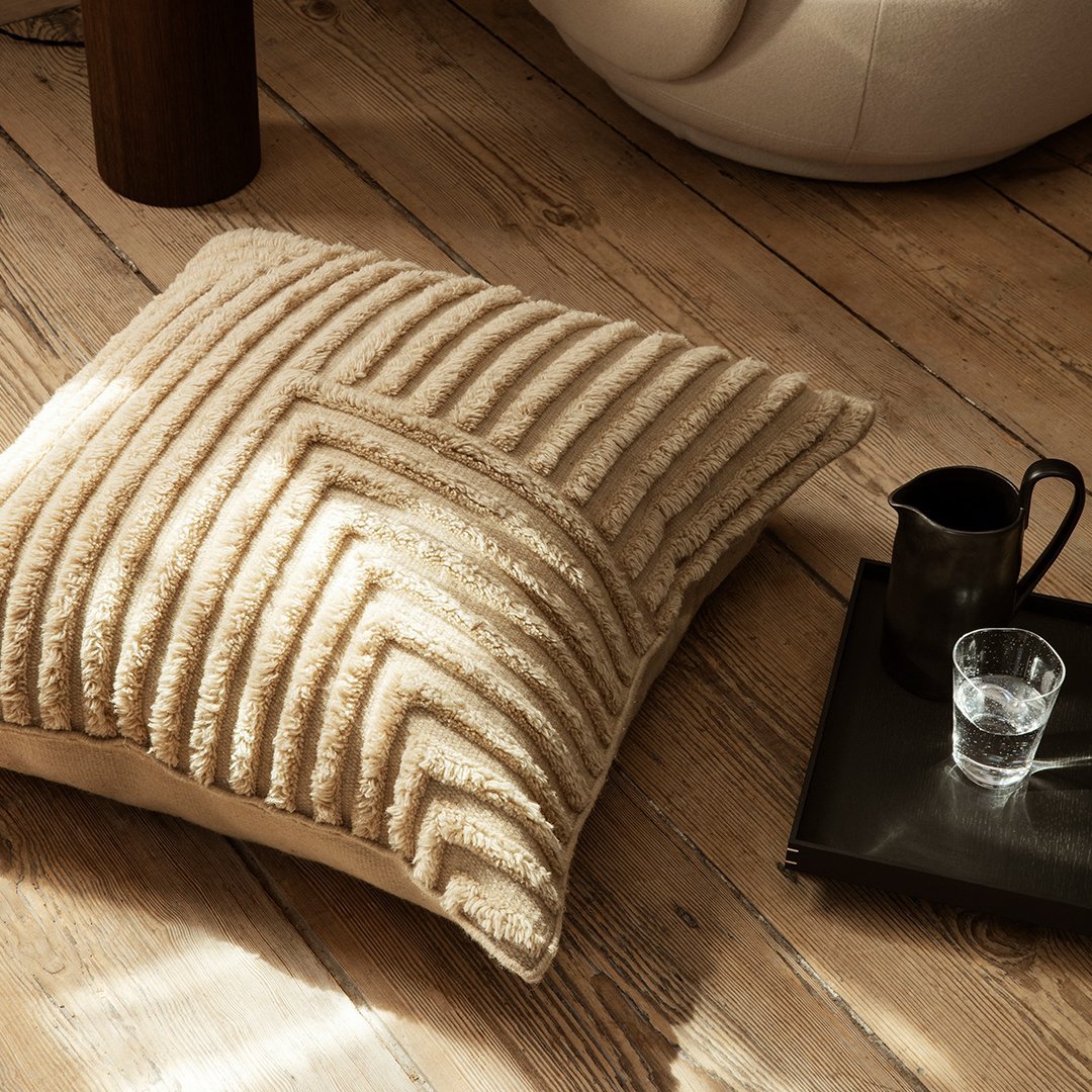 Premium Crease-Resistant Wool Cushion - Soft & Durable Home Decor for Sofa, Bed, and Office Chair - Perfect for Living Room, Bedroom, or Workspace Comfort