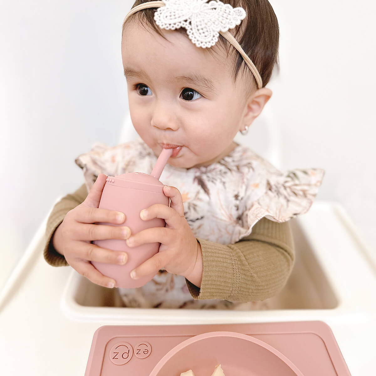 Ezpz Mini Cup with Straw - Toddler Sippy Cup Training System for Easy Drinking - Perfect for Babies and Kids at Home, Travel & Daycare