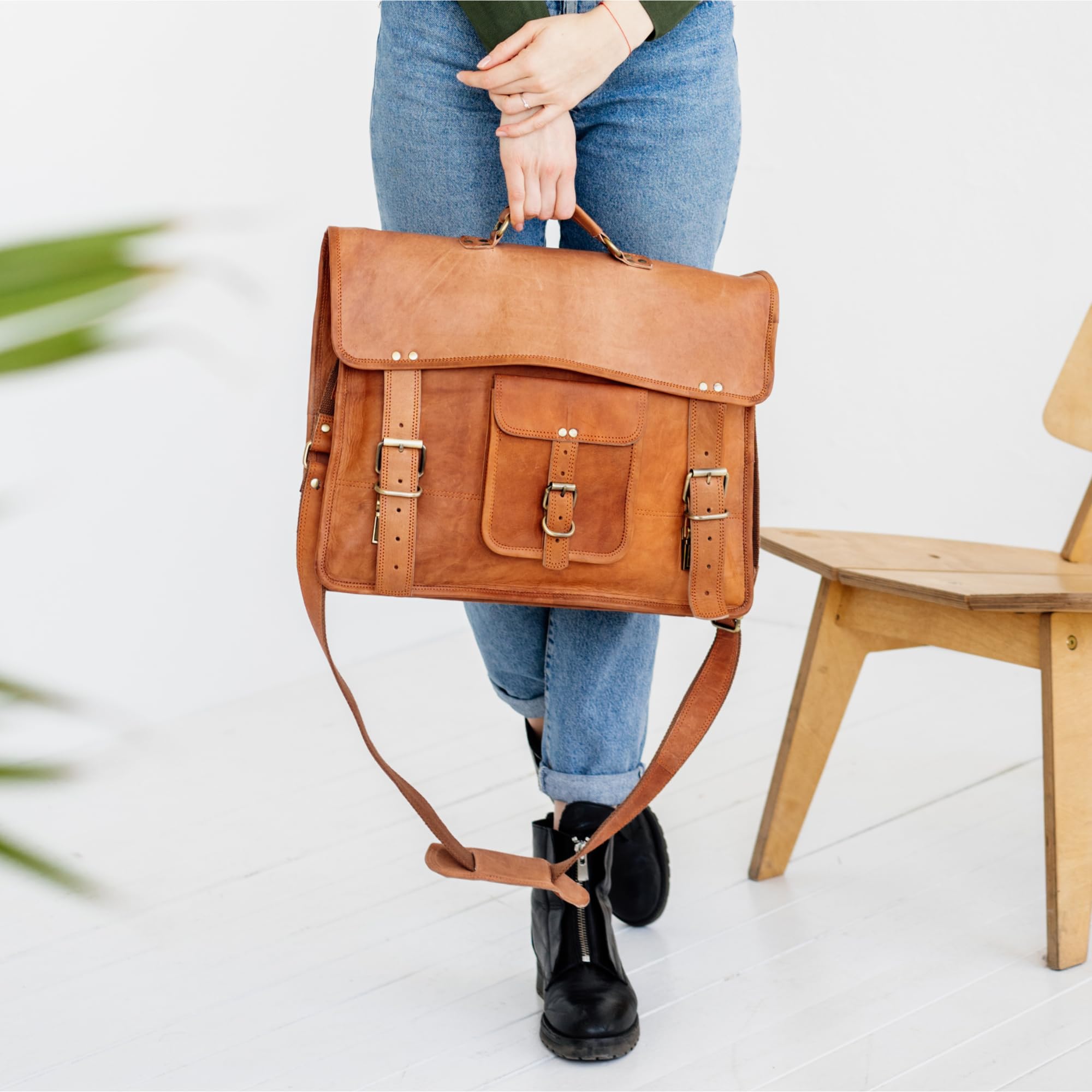BERLINER BAGS Vintage Genuine Leather Messenger Bag - XXL Laptop Briefcase for Men & Women, Work Bag, Business Travel & College Use - Brown Leather