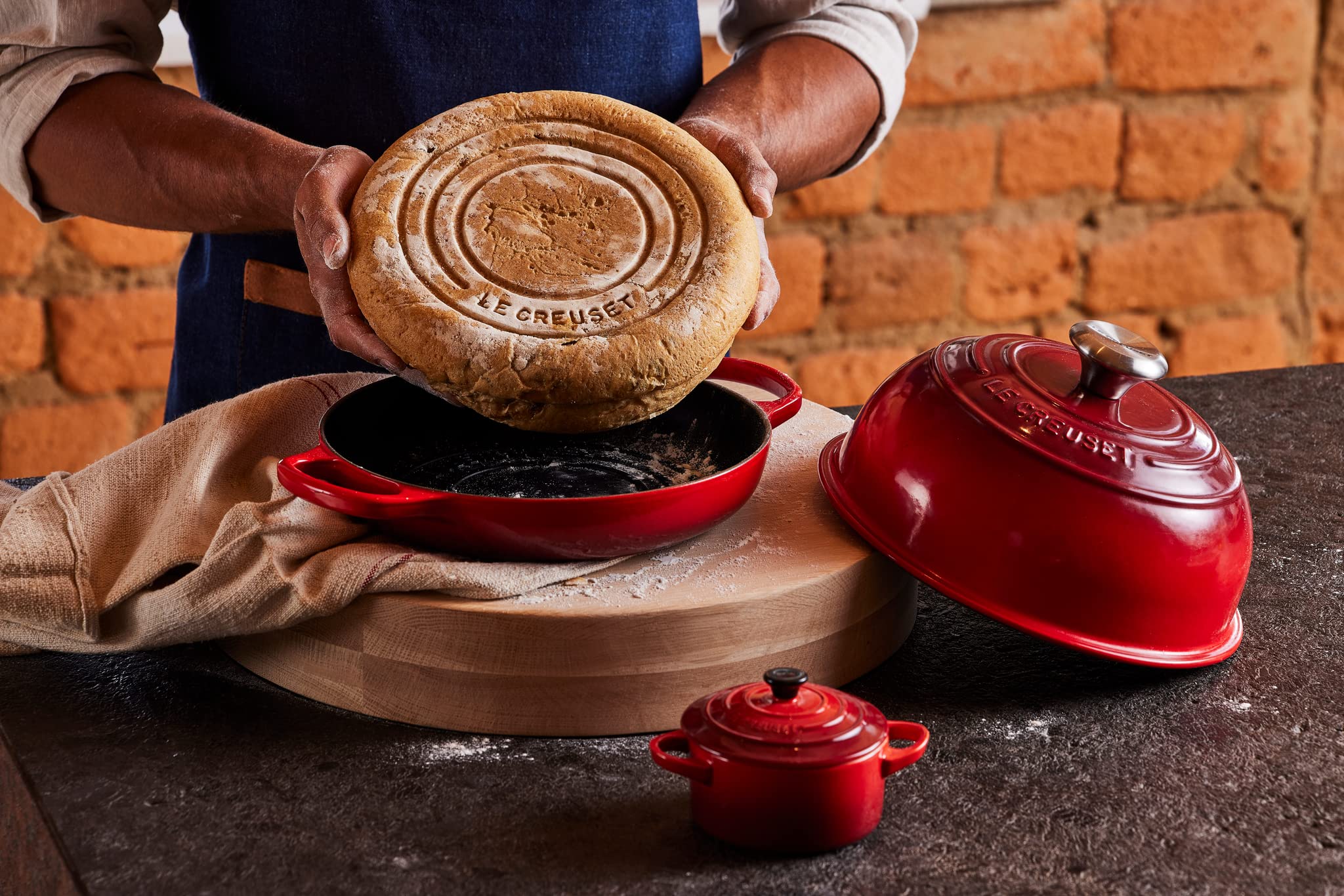 Le Creuset Enameled Cast Iron Bread Oven - 5.5 Quart, Cherry Red (Cerise) | Perfect for Artisan Bread Baking, Dutch Oven Cooking & Kitchen Decor