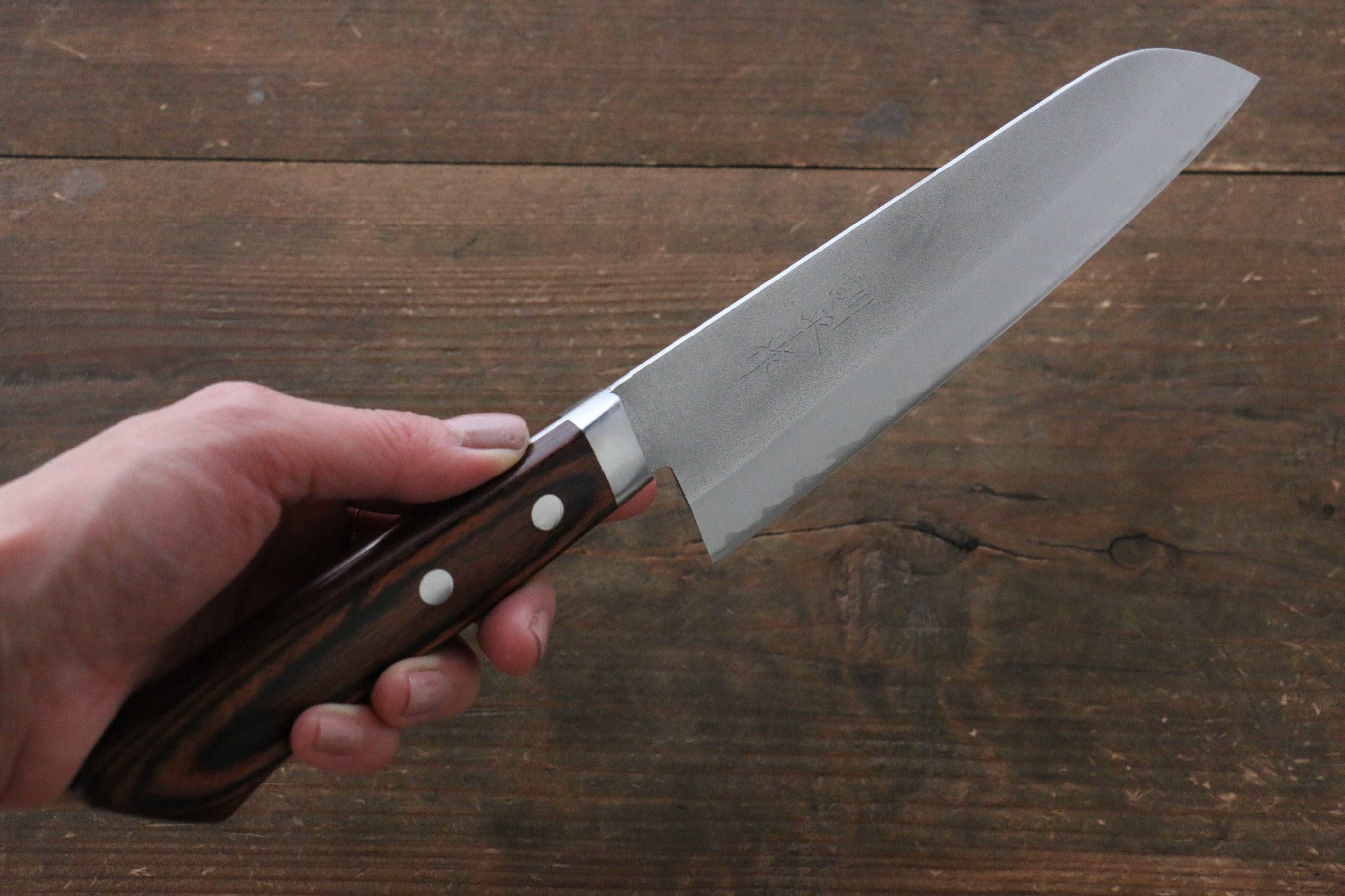 Premium Kunihira VG1 Nashiji Santoku Knife 170mm - Japanese Mahogany Handle - Razor Sharp Stainless Steel Blade - Perfect for Slicing, Dicing & Chopping Vegetables, Meat & Fish - Ideal for Home Chefs & Professional Kitchens