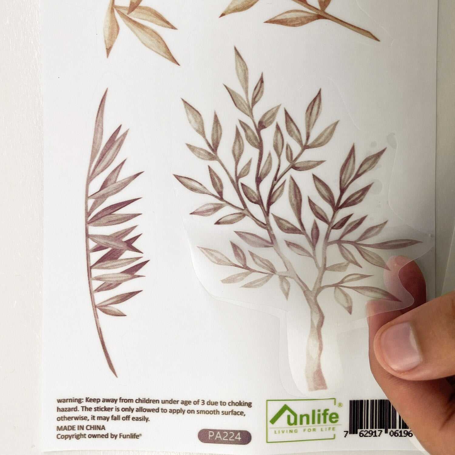 Boho Leaves Animal Wall Stickers for Kids - Creative Nursery & Room Decor - Perfect for Bedrooms, Playrooms & Daycare Centers