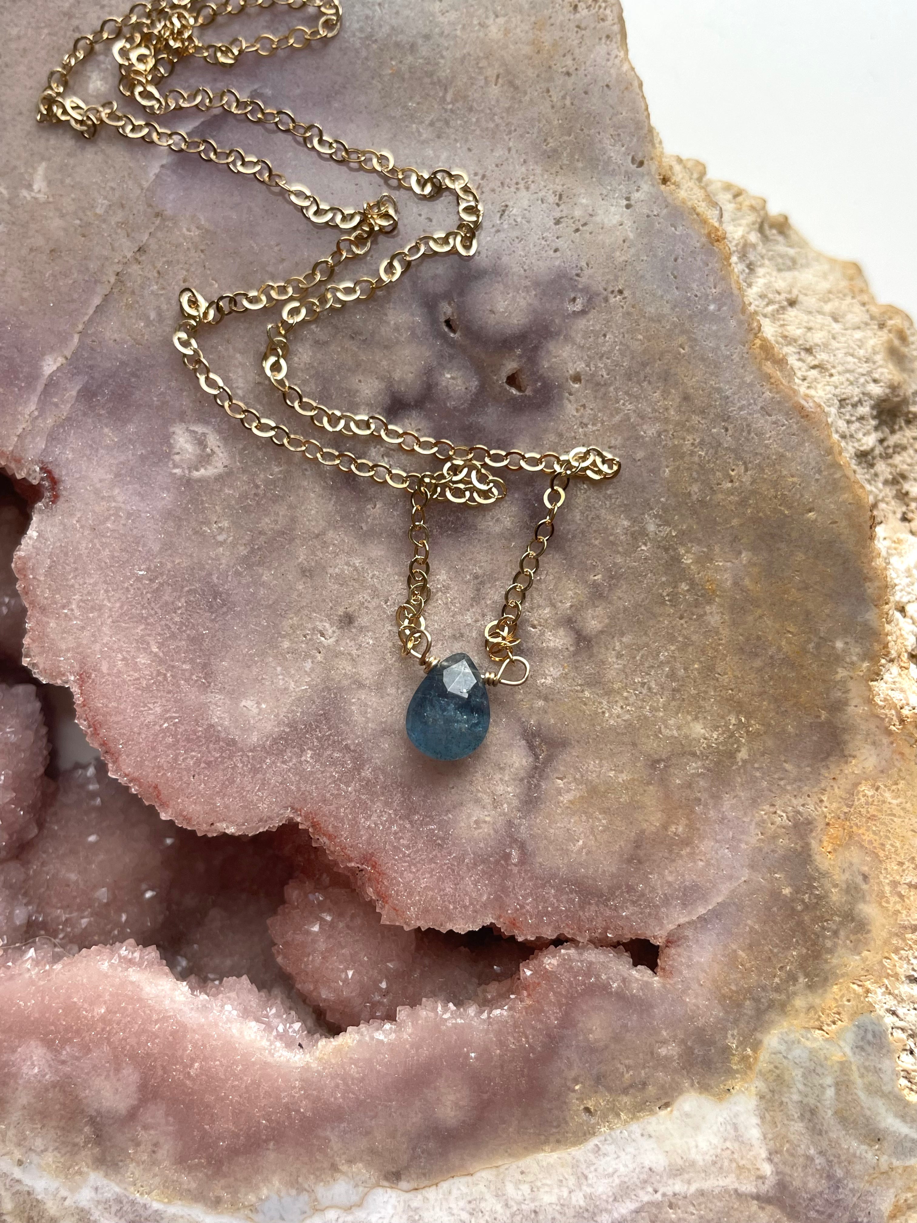 Dainty Moss Aquamarine Necklace - March Birthstone Jewelry for Women | Elegant Pendant Gift for Birthday, Anniversary & Mother's Day | Perfect for Everyday Wear & Special Occasions