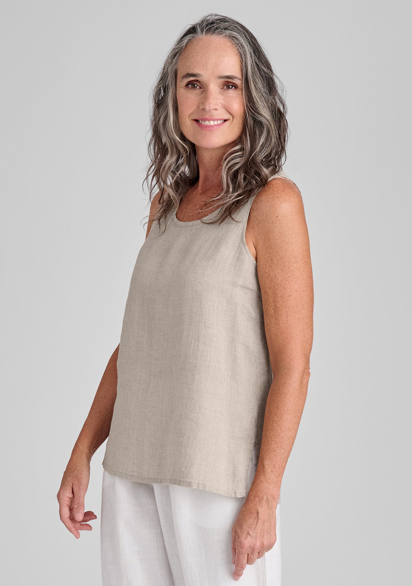 Essential Linen Tank Top for Women - Soft Breathable Summer Casual Wear - Perfect for Yoga, Beach, and Everyday Outfits
