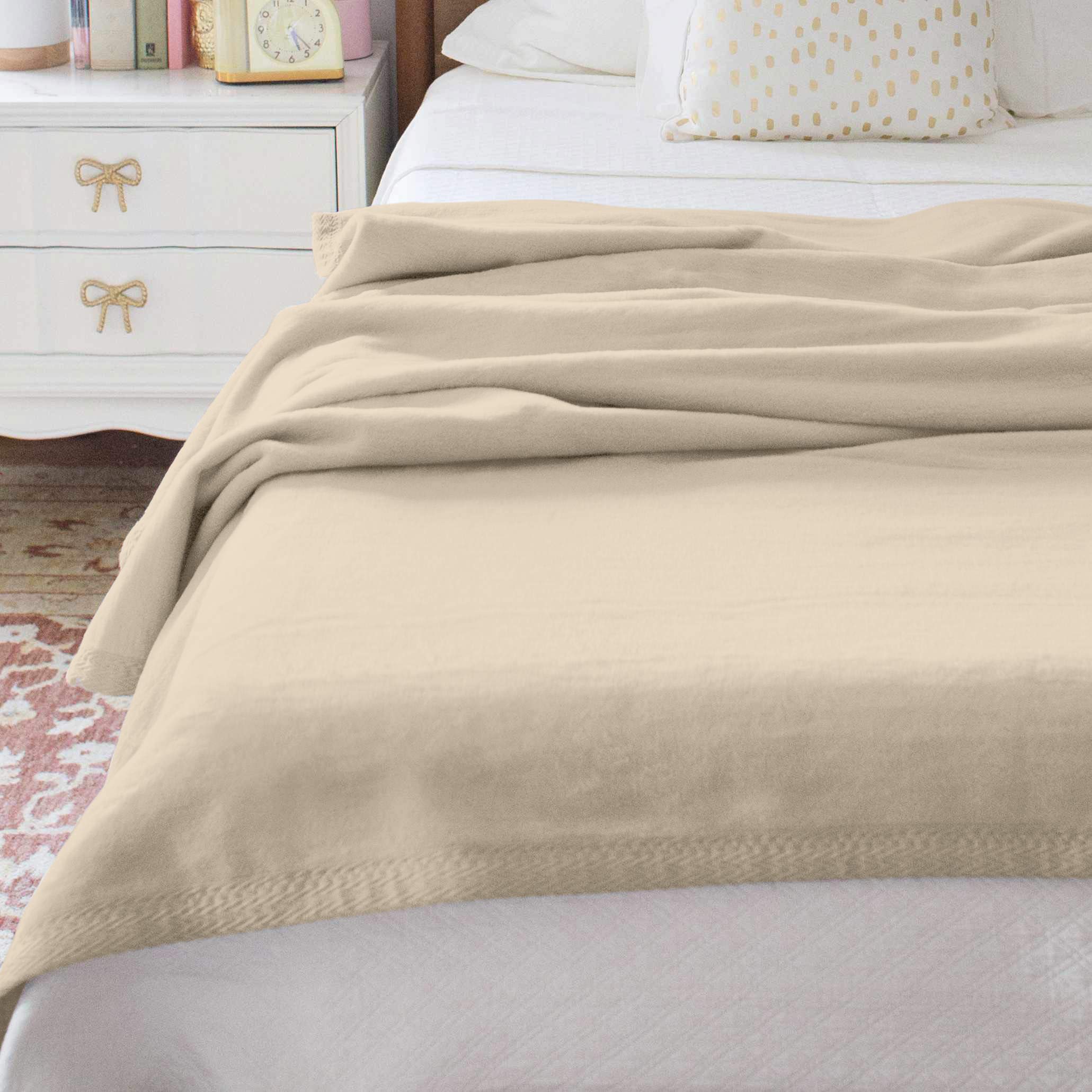 Peacock Alley All Seasons Luxury Cotton Blanket - 100% Long Staple Soft Cotton Blanket for Sofa, Bed & Crib - King, California King, Linen - Perfect for Home Decor, Cozy Evenings & Baby Nursery