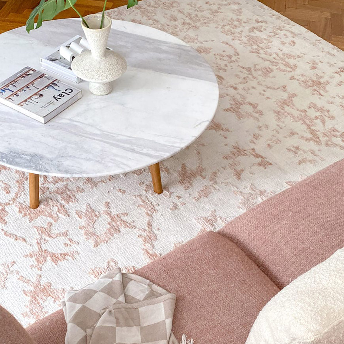 Aria Floral Transitional Rug - Soft Non-Slip Area Rug for Living Room, Bedroom & Dining Room - Perfect for Home Decor