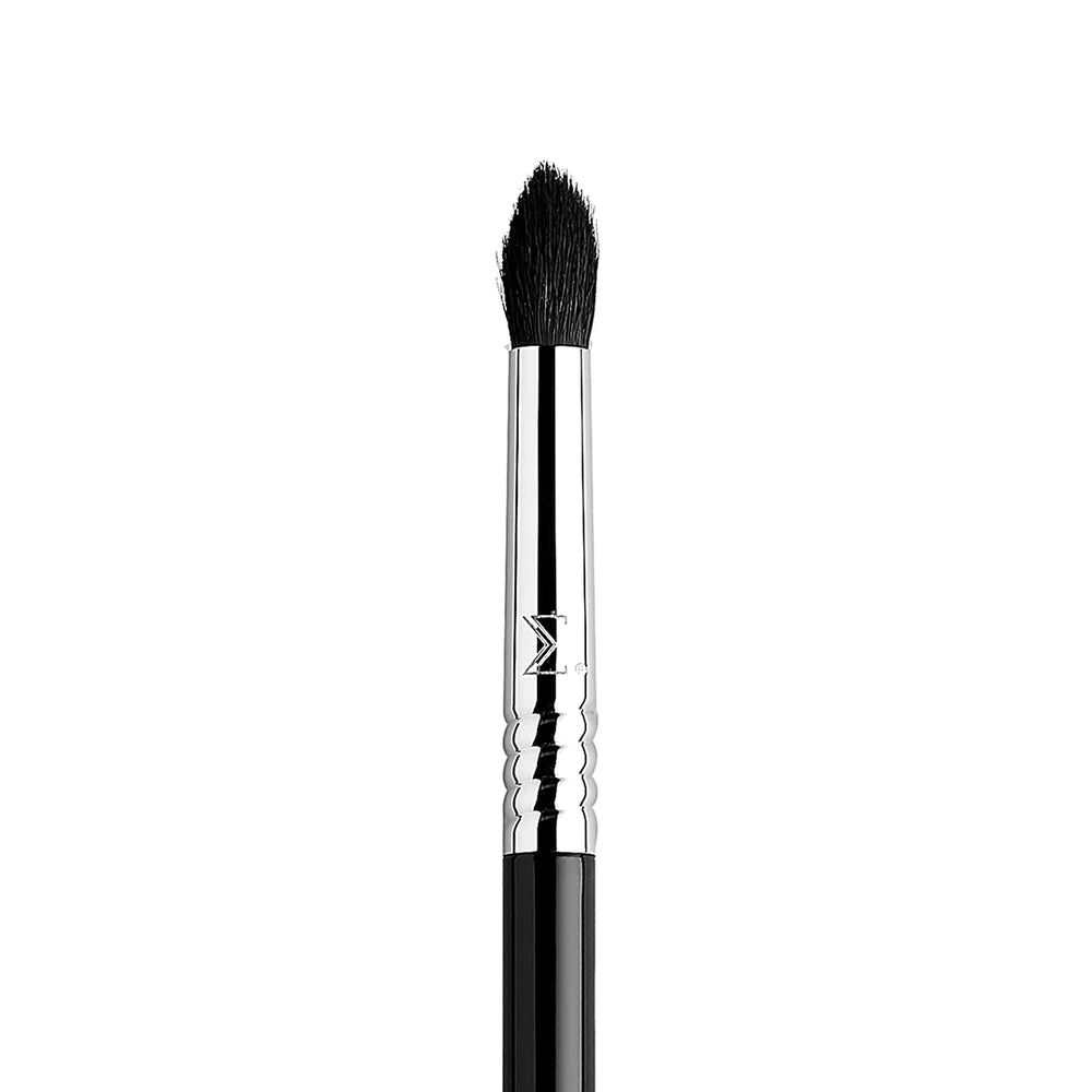 Sigma Beauty E45 Small Tapered Blending Makeup Brush - Professional Eyeshadow Brush for Seamless Blending & Crease Work - Perfect for Makeup Artists & Beauty Enthusiasts