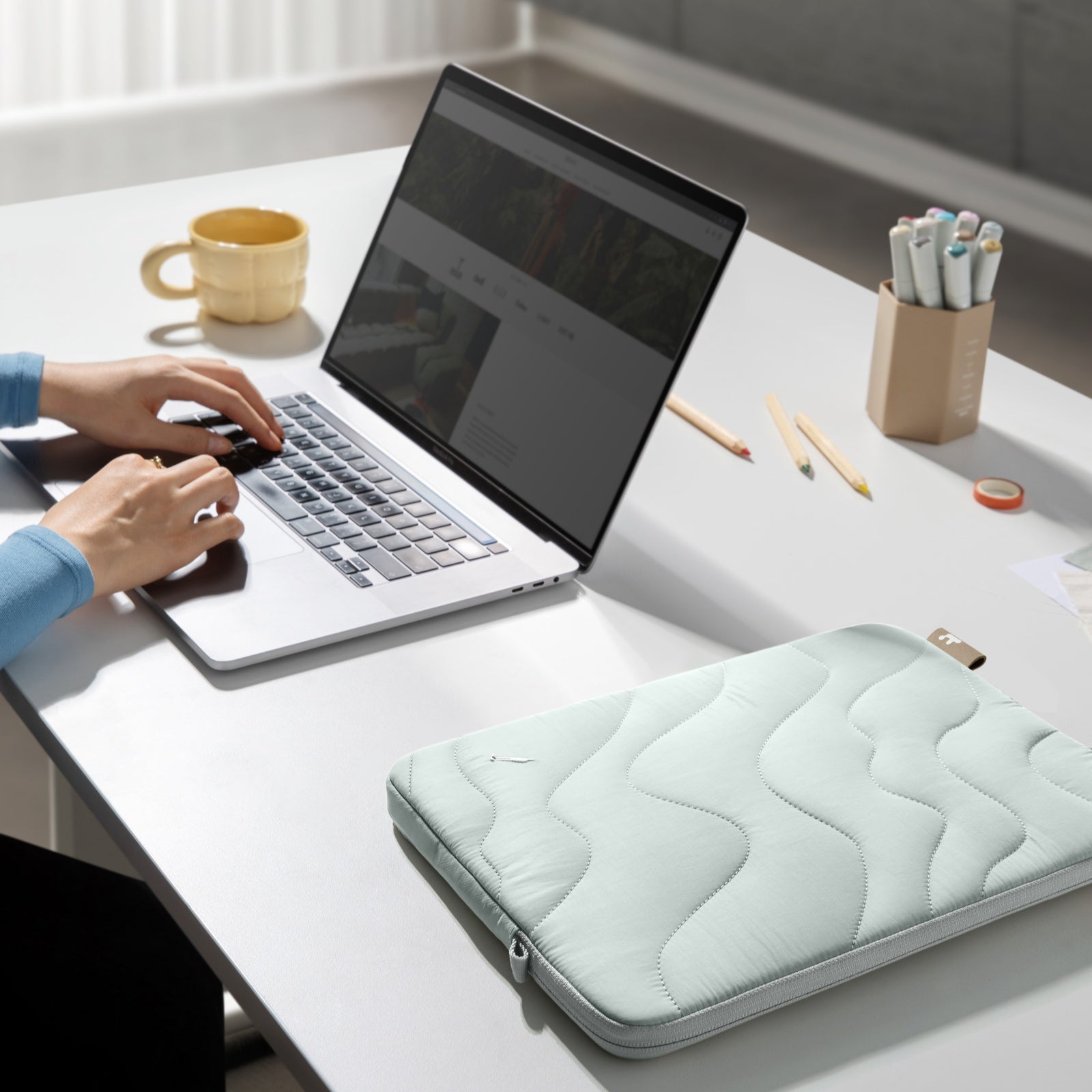 Premium Terra A27 Laptop Sleeve for 16-inch MacBook Pro - Slim Protective Case with Soft Interior, Perfect for Work, Travel & School