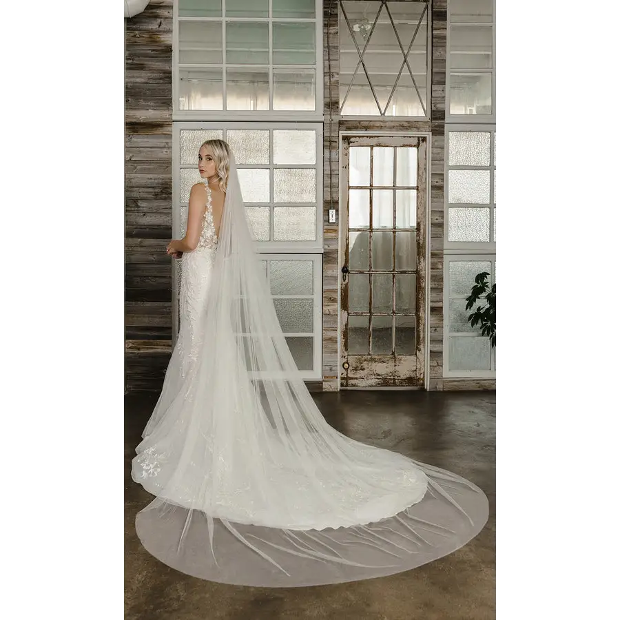 V2103WC Elegant Wide Cathedral Wedding Veil - Perfect for Bridal Ceremonies, Photos & Formal Events