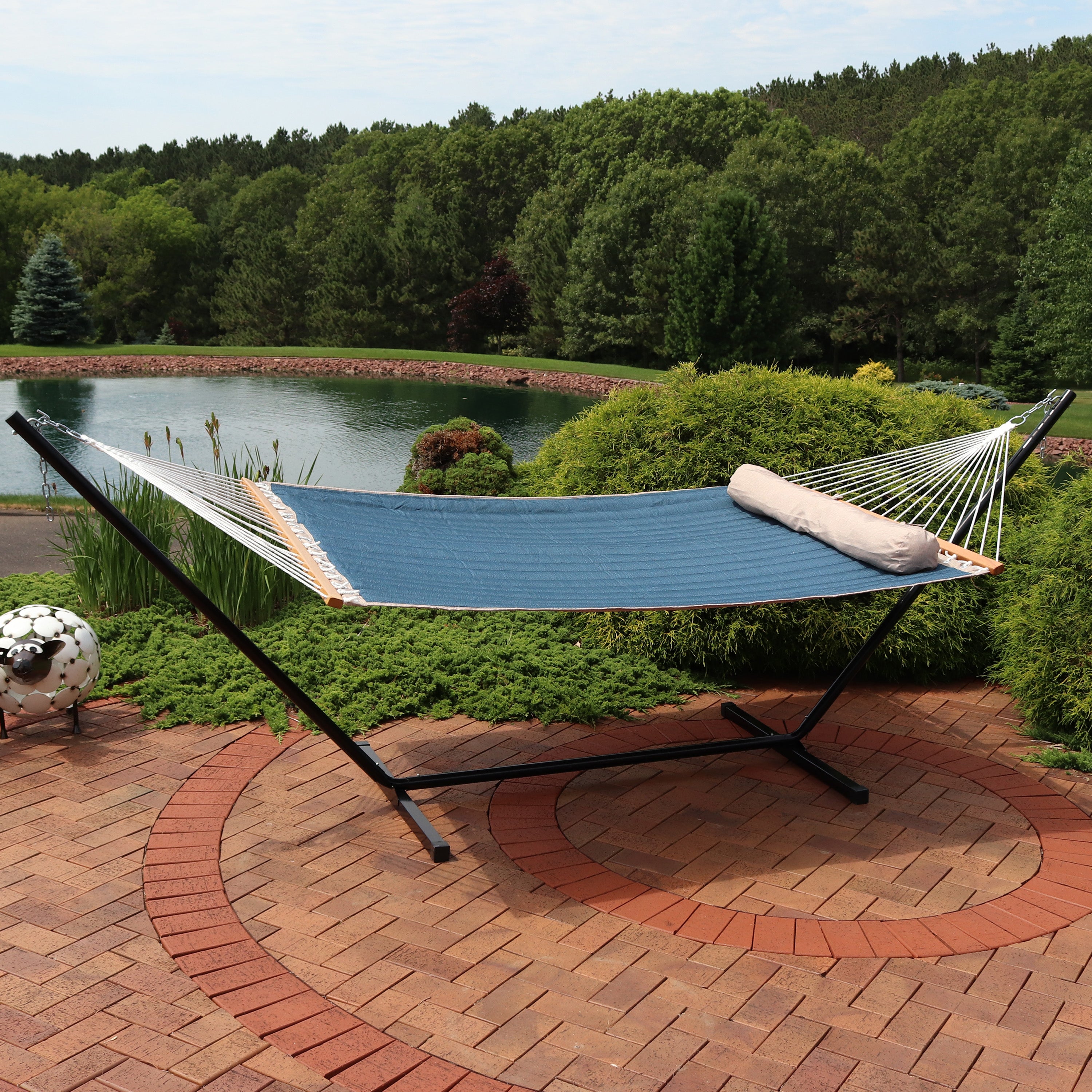 Sunnydaze 2-Person Quilted Hammock with Pillow & Stand - Tidal Wave Design for Outdoor Relaxation in Backyard, Garden or Beach