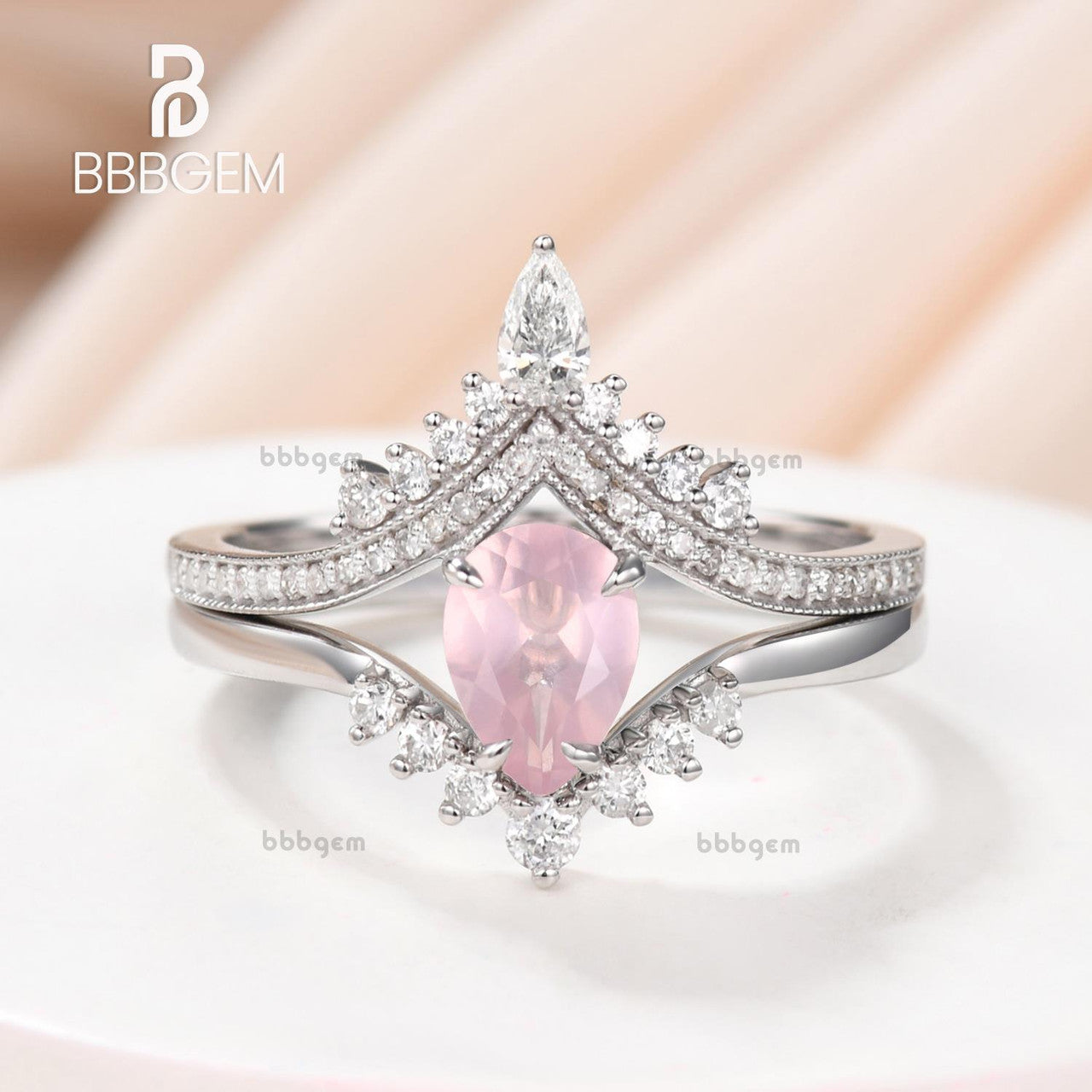 Exquisite 0.8 Carat Pear Cut Rose Quartz Engagement Ring Set with Diamond Band - Perfect for Proposals, Anniversaries & Romantic Gifts