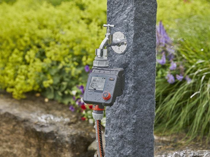 Gardena Water Control Select 1891 20 - Smart Garden Hose Timer for Automatic Irrigation System | Perfect for Lawn, Flower Beds & Vegetable Gardens