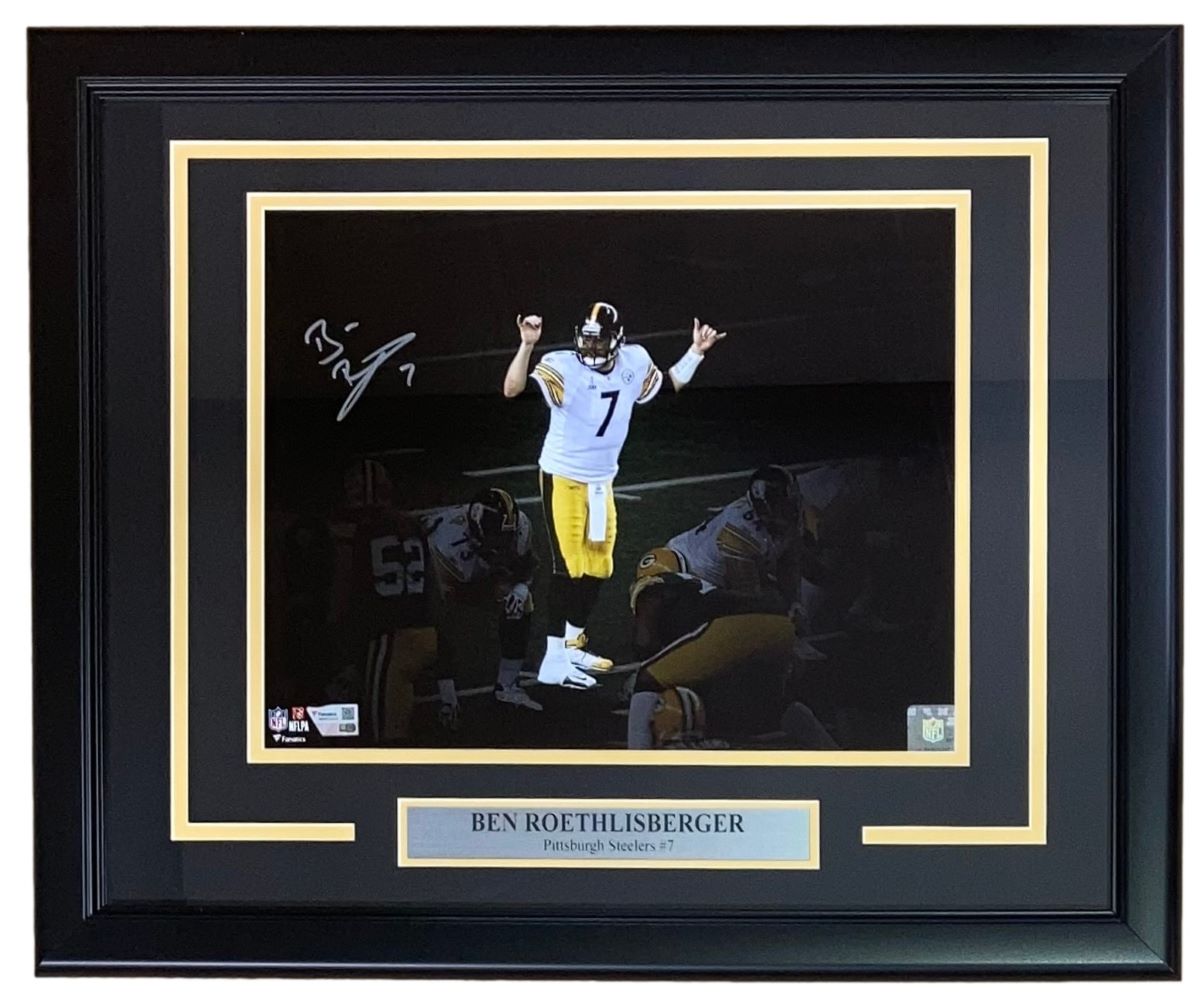 Ben Roethlisberger Autographed 11x14 Framed Pittsburgh Steelers Photo - Limited Edition Collectible for Sports Fans & Memorabilia Enthusiasts - Perfect for Man Cave, Game Room, or Office Decor
