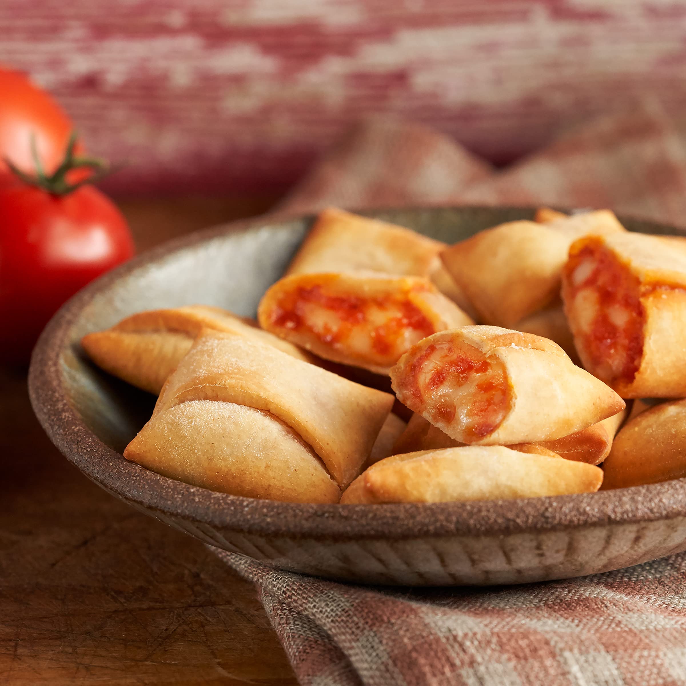 Amy's Organic Cheese Pizza Snacks - Frozen Microwave Meals Made with Organic Flour & Tomatoes (6 oz) | Quick Lunch, School Snacks & Busy Weeknight Dinners