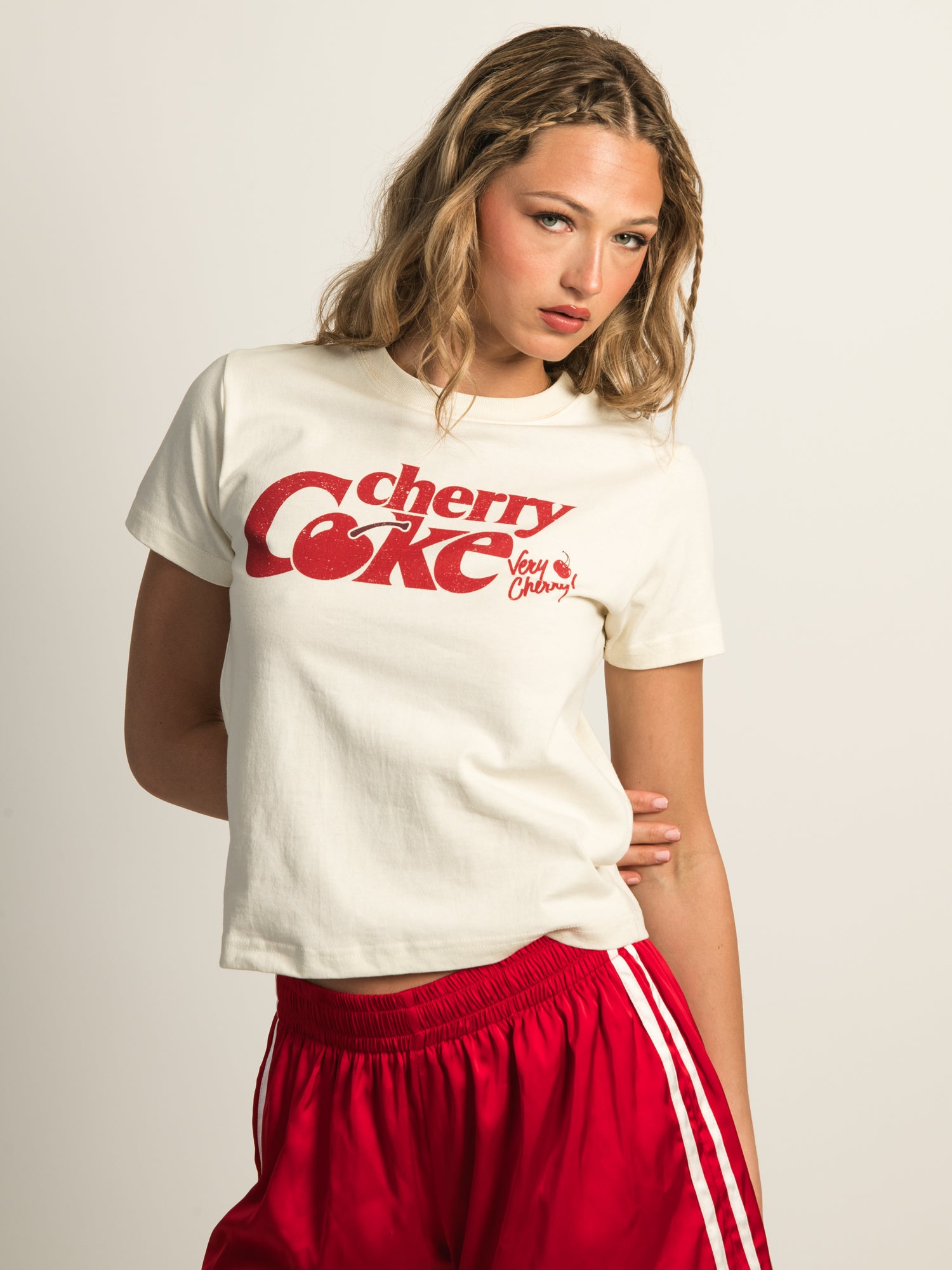 Vintage Cherry Coke Graphic T-Shirt - Retro Soda Pop Tee for Men & Women - Casual Streetwear & 90s Nostalgia Fashion - Perfect for Parties, Concerts & Everyday Wear