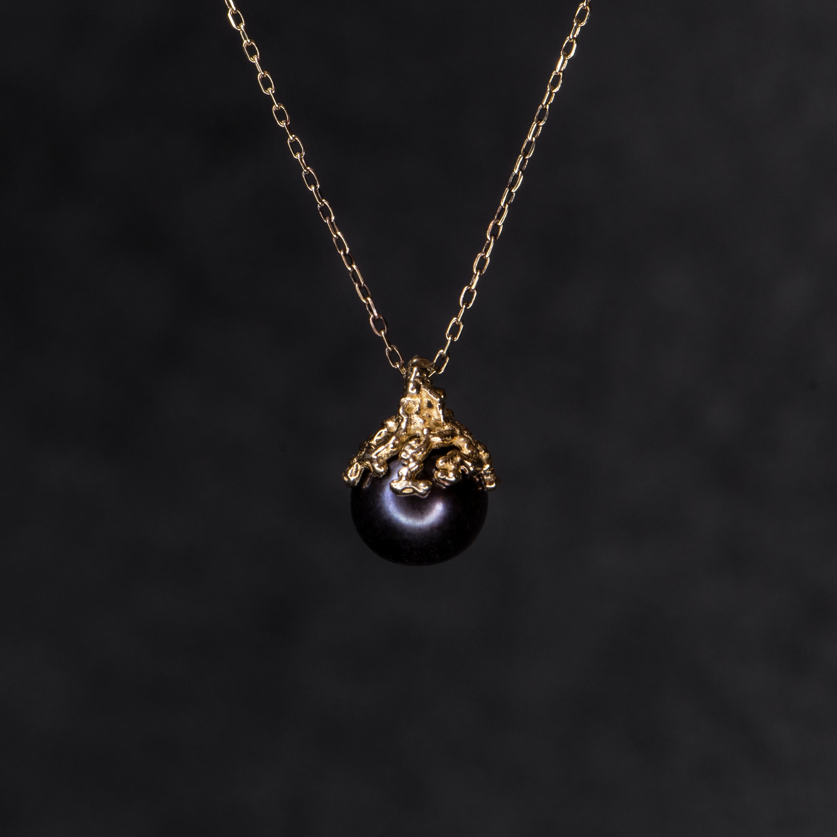 Elegant CALYPSO Pearl Pendant Necklace - Perfect for Weddings, Anniversaries & Special Occasions