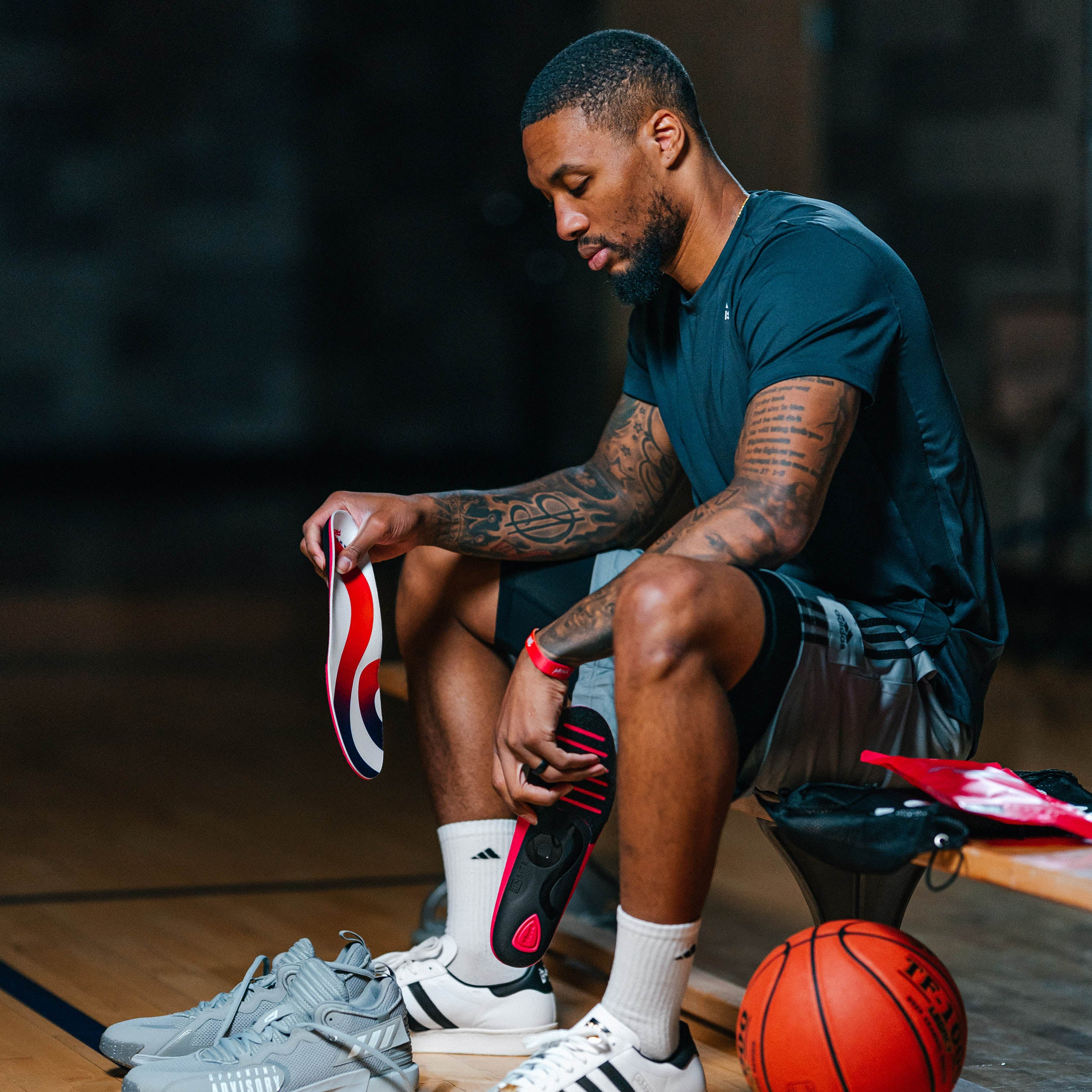Comfortable Move Game Day Insoles for Sports & Running - Cushioned Arch Support for Basketball, Soccer & Workout Shoes