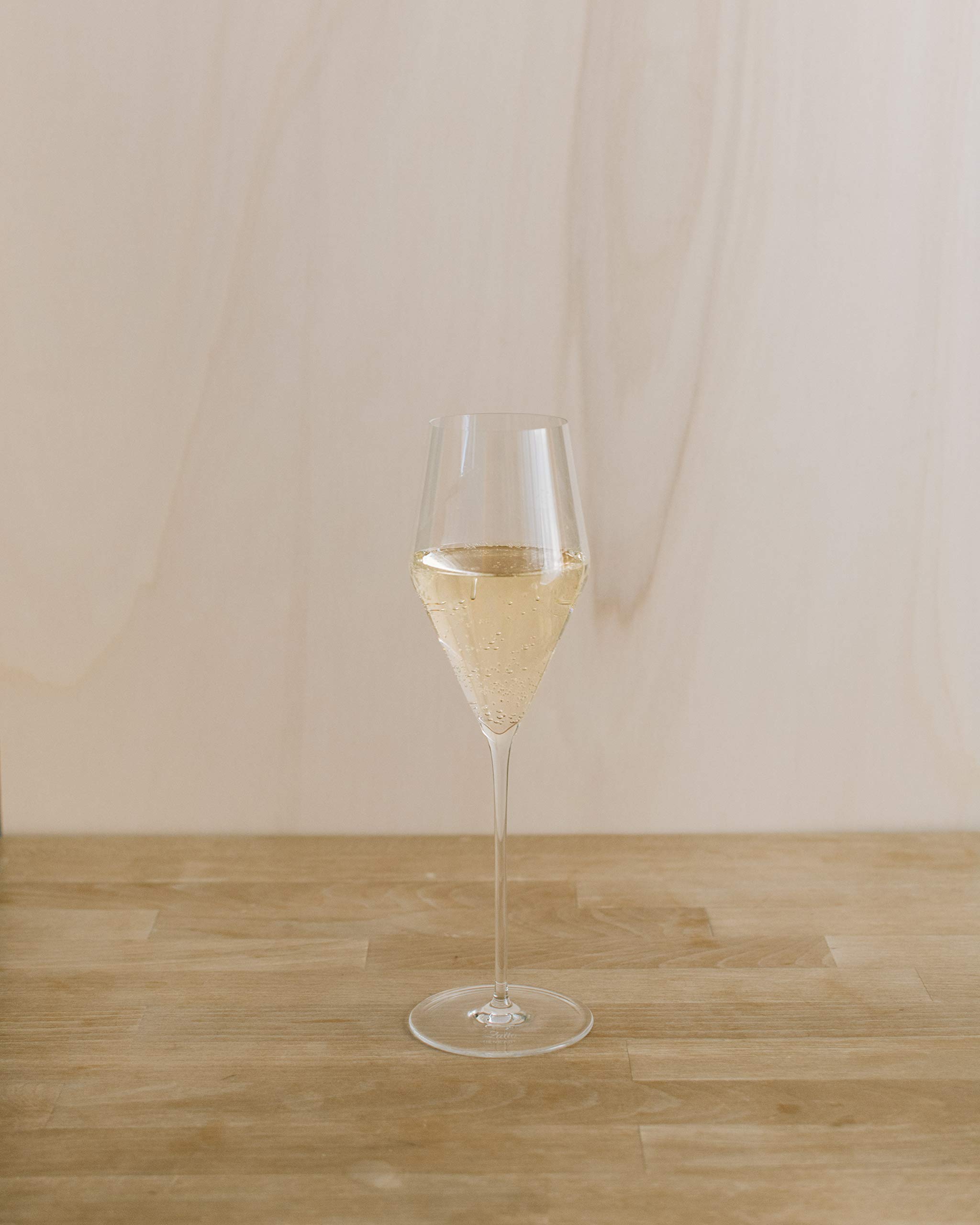Premium Zalto Denk'Art Hand-Blown Crystal Champagne Flutes - Set of 2 Elegant Wine Glasses for Wedding Toasts, Anniversary Celebrations & Fine Dining Experiences