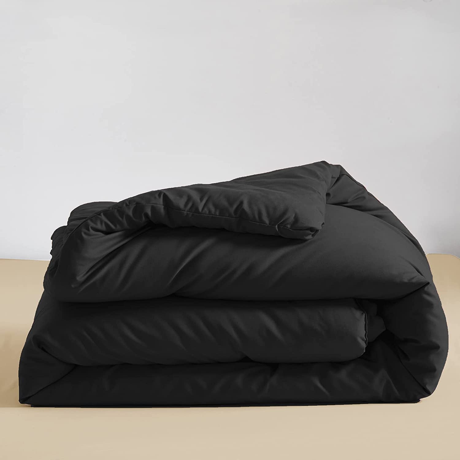 Premium All Black King Size Comforter Set - Ultra Soft & Cozy Bedding for Men & Women - Simple Solid Black Quilted Bedspread - Ideal for Master Bedroom, Guest Room & Dorm - Machine Washable