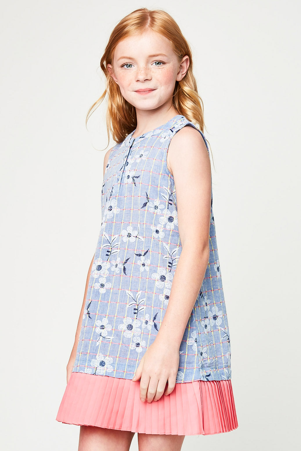 Stylish Embroidered Sleeveless Summer Dress for Women - Perfect for Beach Vacations, Garden Parties & Casual Outings