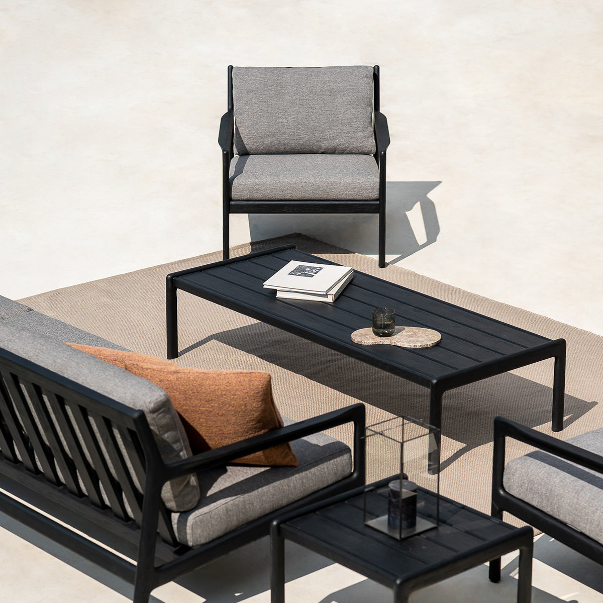 Outdoor Fabric Lounge Chair - Teak Black & Mocha - 76cm Patio Furniture for Garden, Poolside, Deck or Balcony Relaxation